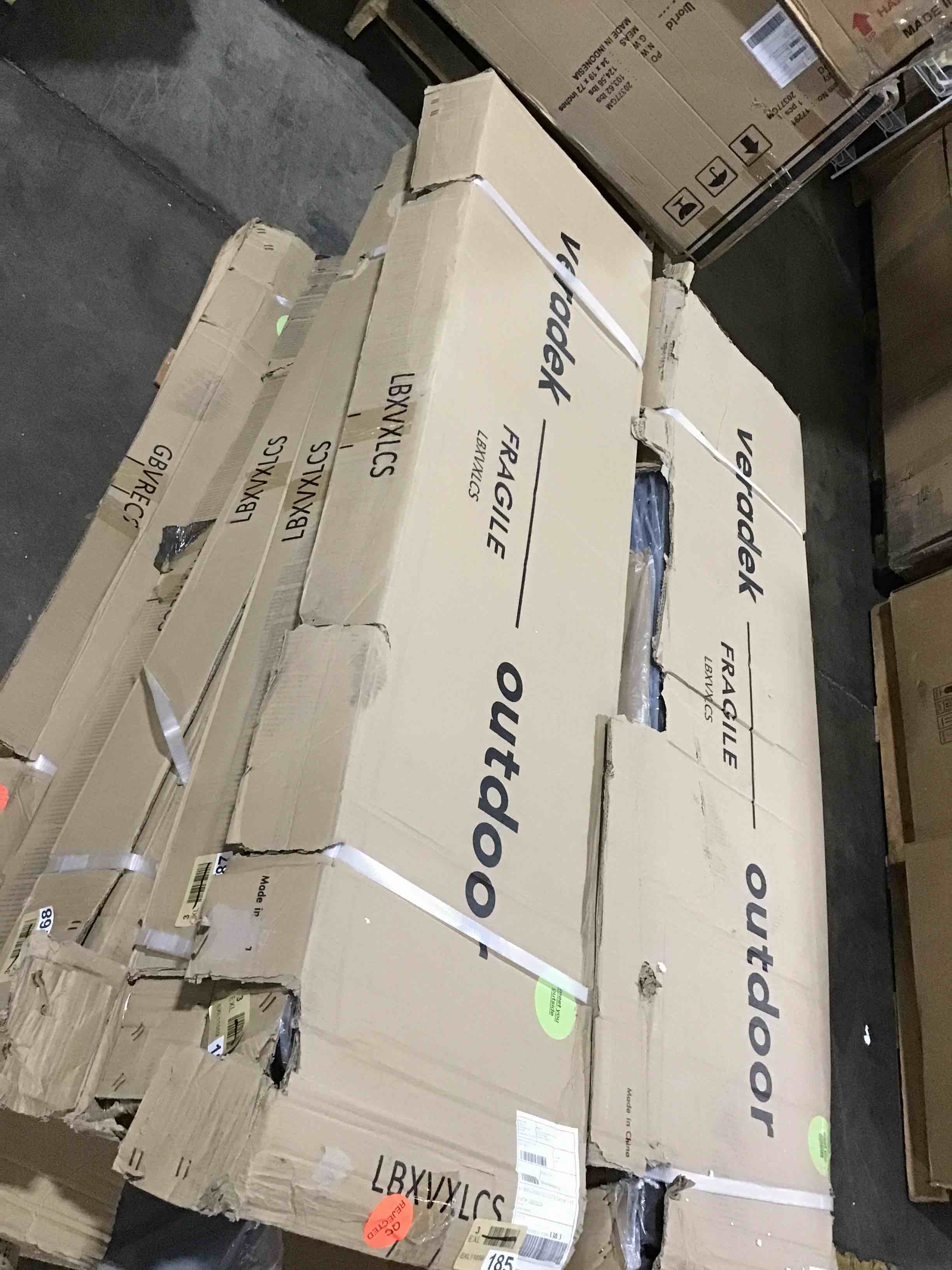 https://s3.amazonaws.com/lotting-images-prod/bidfta/RED4293912_1693244450001.jpeg