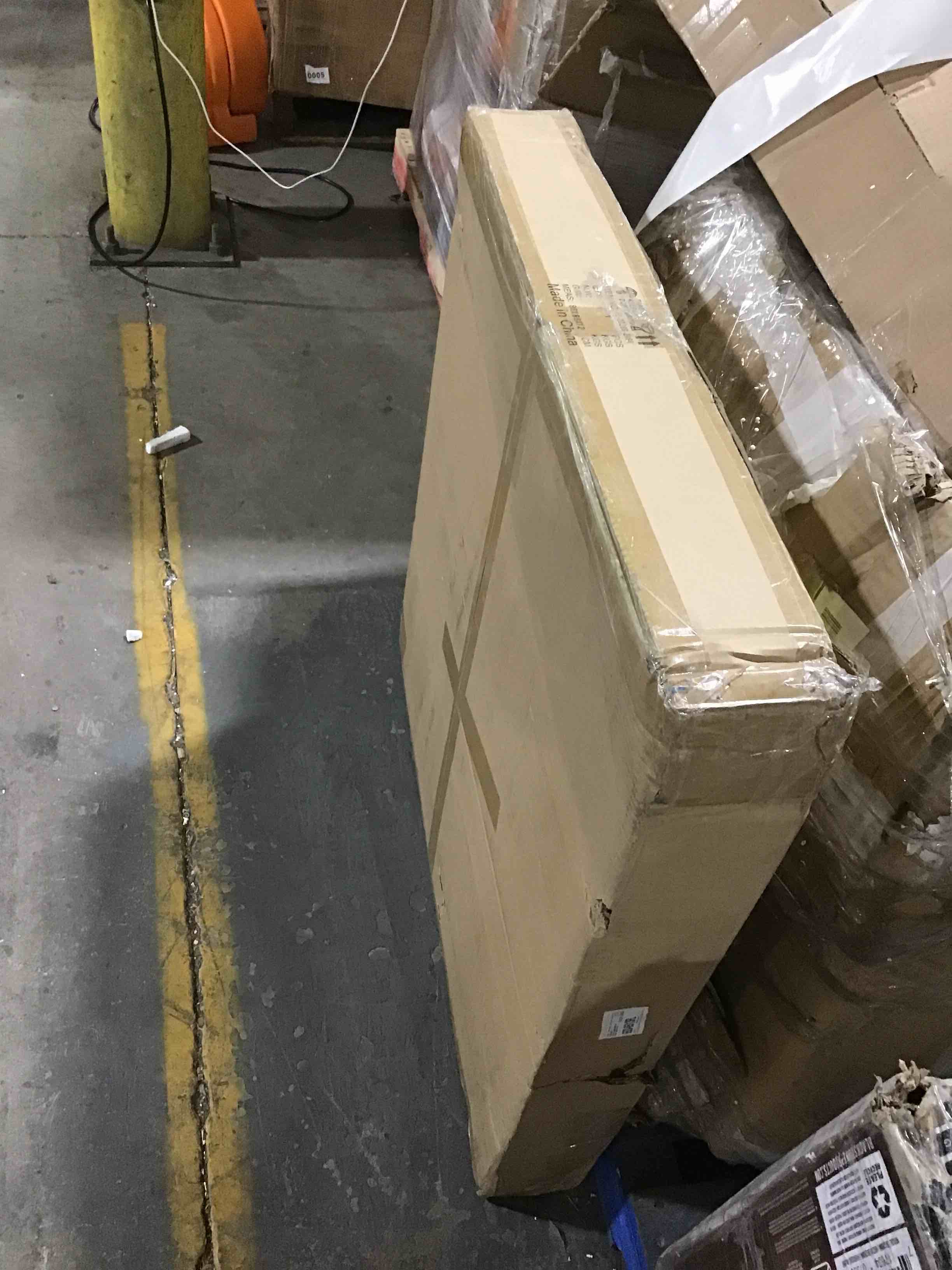 https://s3.amazonaws.com/lotting-images-prod/bidfta/RED4294043_1693336574343.jpeg