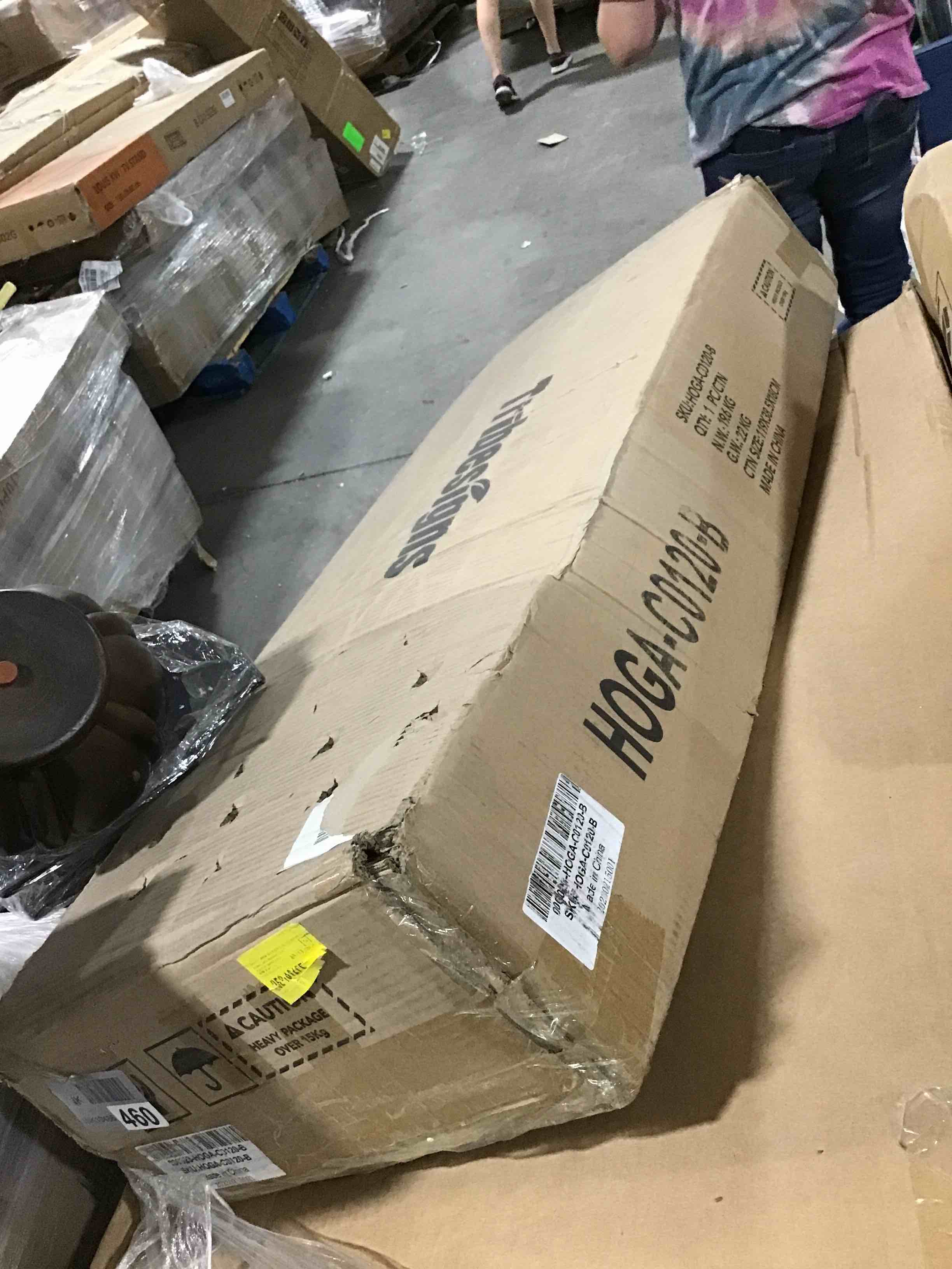 https://s3.amazonaws.com/lotting-images-prod/bidfta/RED4294050_1693338100433.jpeg