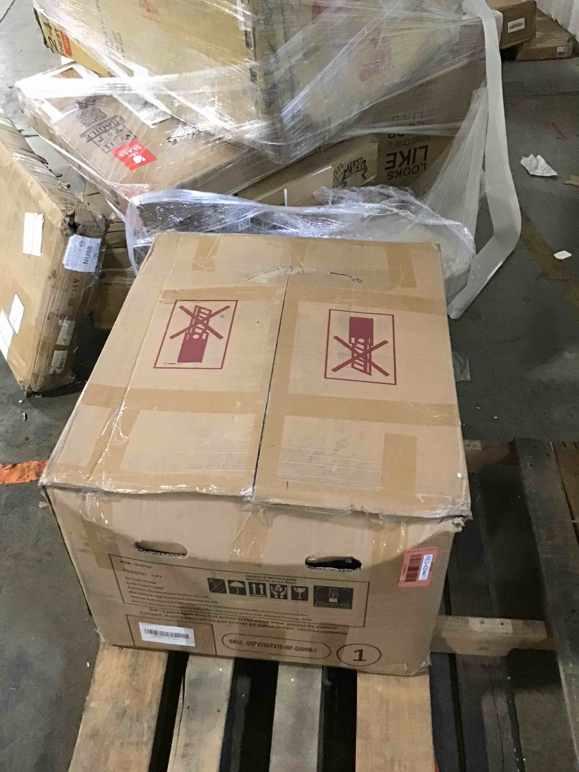 https://s3.amazonaws.com/lotting-images-prod/bidfta/RED4294413_1693928959813.jpeg