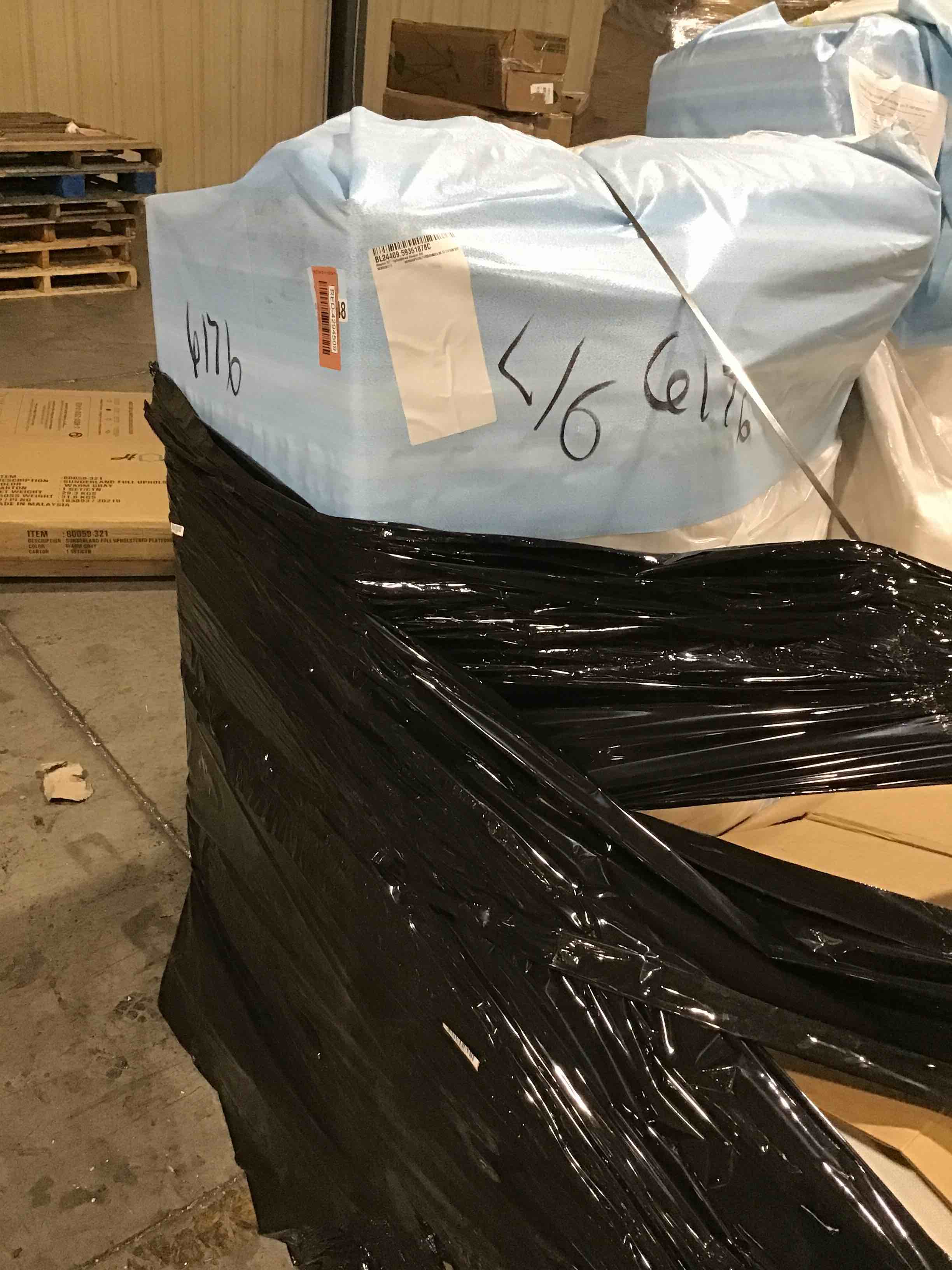 https://s3.amazonaws.com/lotting-images-prod/bidfta/RED4294509_1694022460217.jpeg