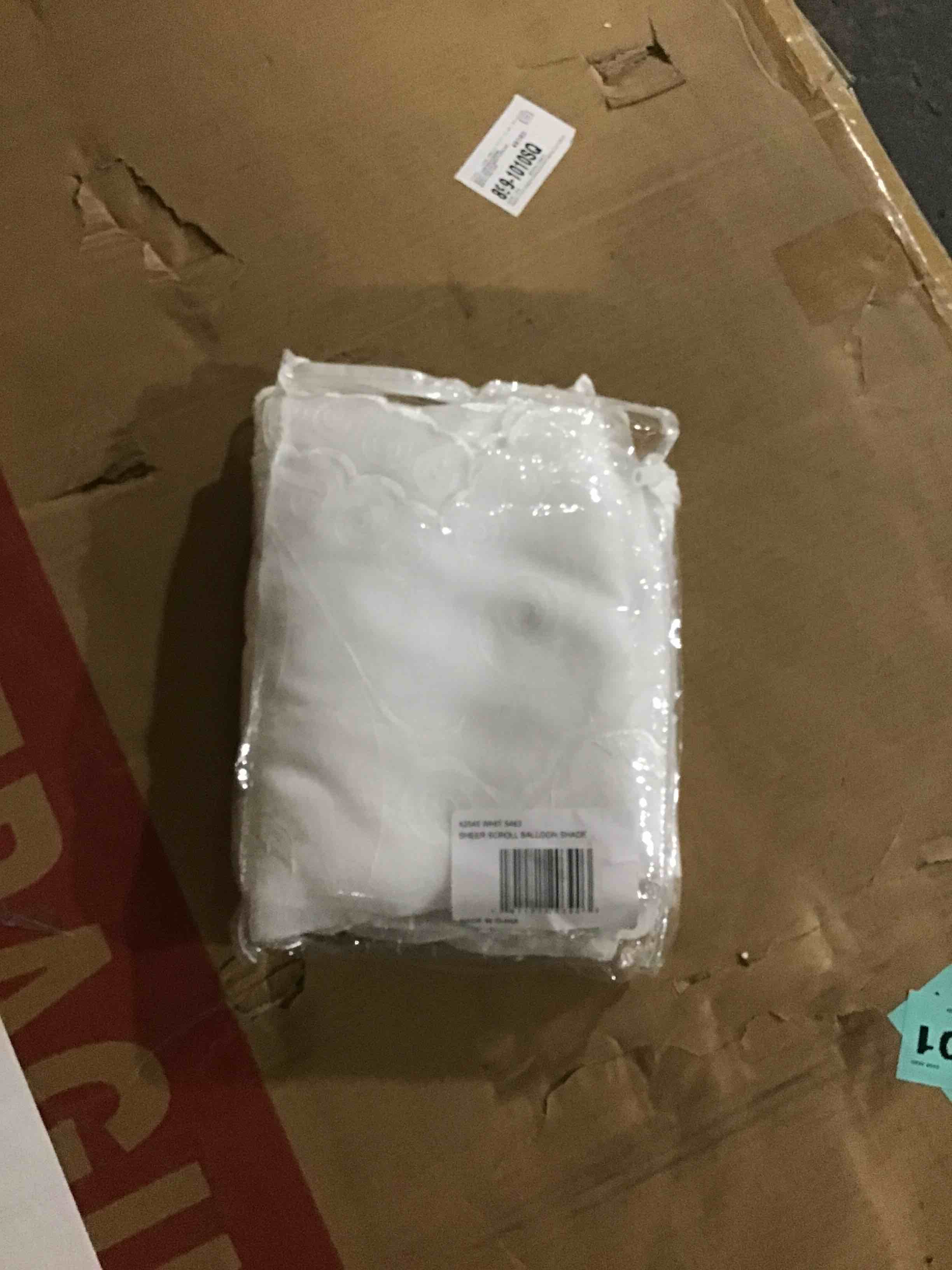 https://s3.amazonaws.com/lotting-images-prod/bidfta/RED4295554_1694028029161.jpeg