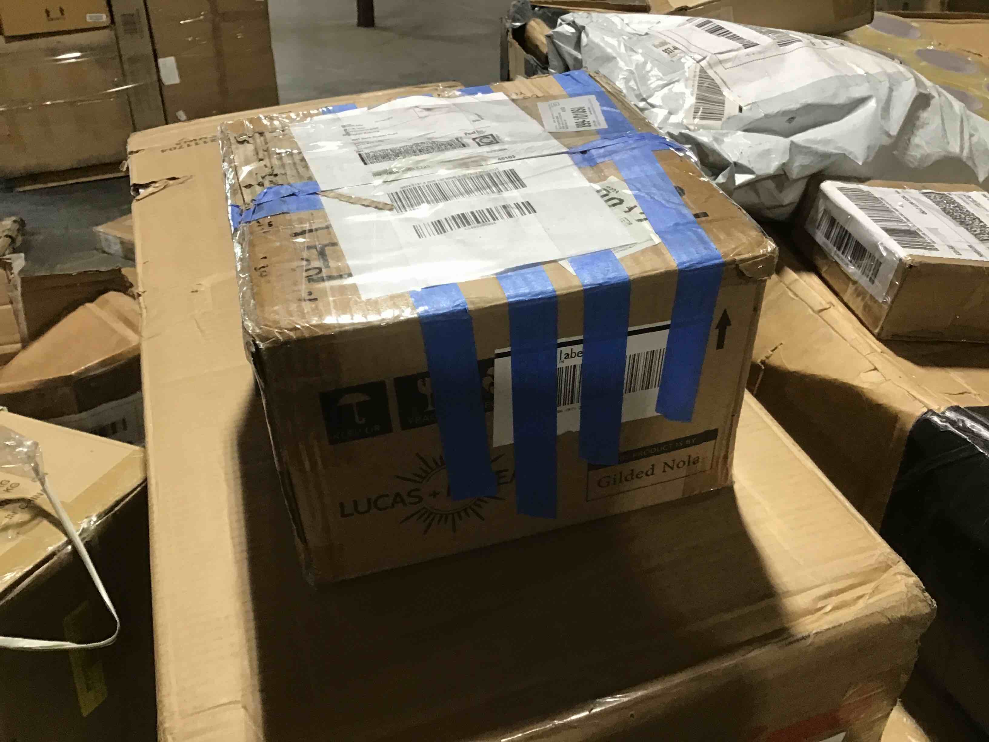 https://s3.amazonaws.com/lotting-images-prod/bidfta/RED4296267_1695310496918.jpeg