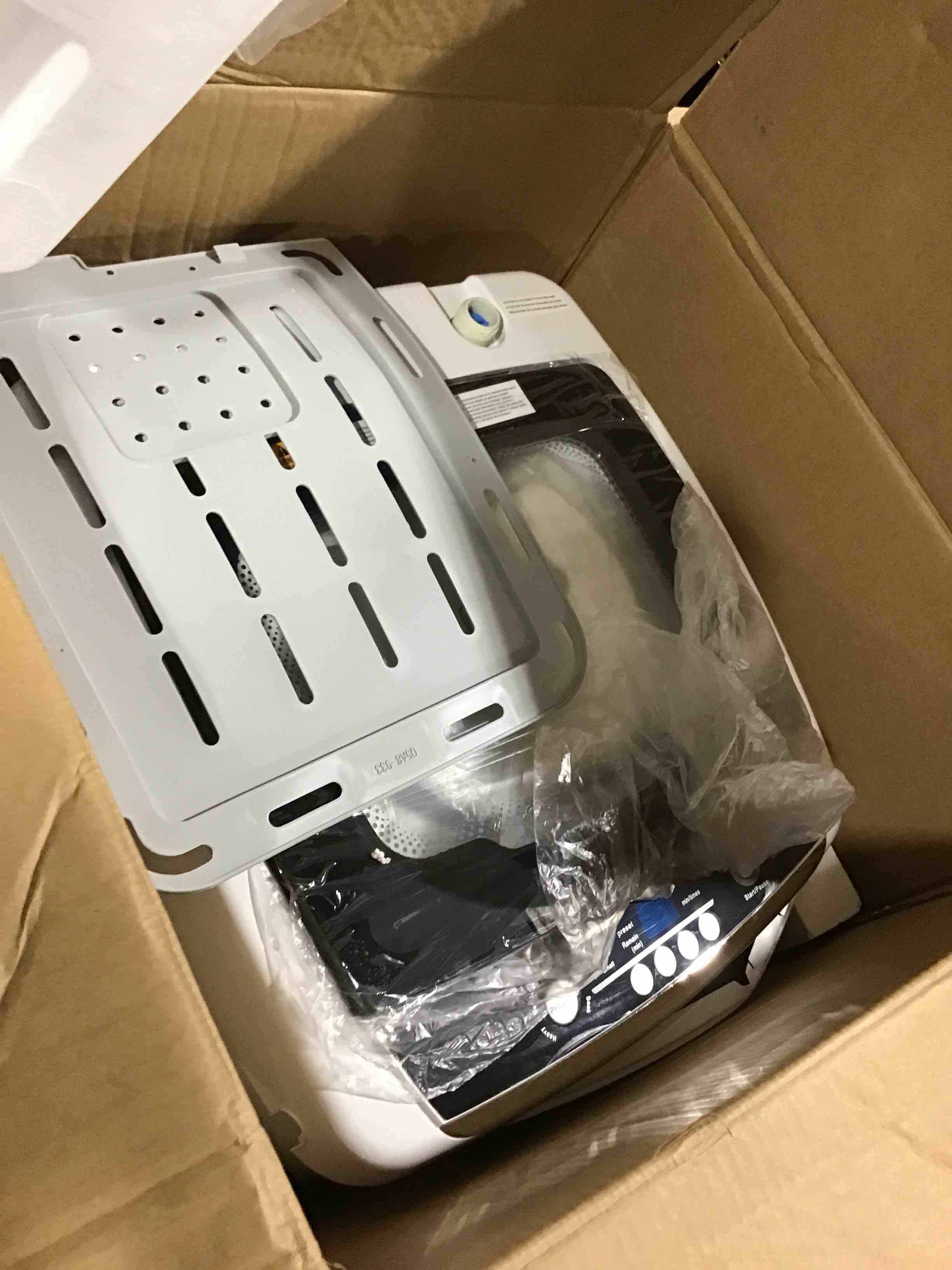 https://s3.amazonaws.com/lotting-images-prod/bidfta/RED4296609_1693253113429.jpeg