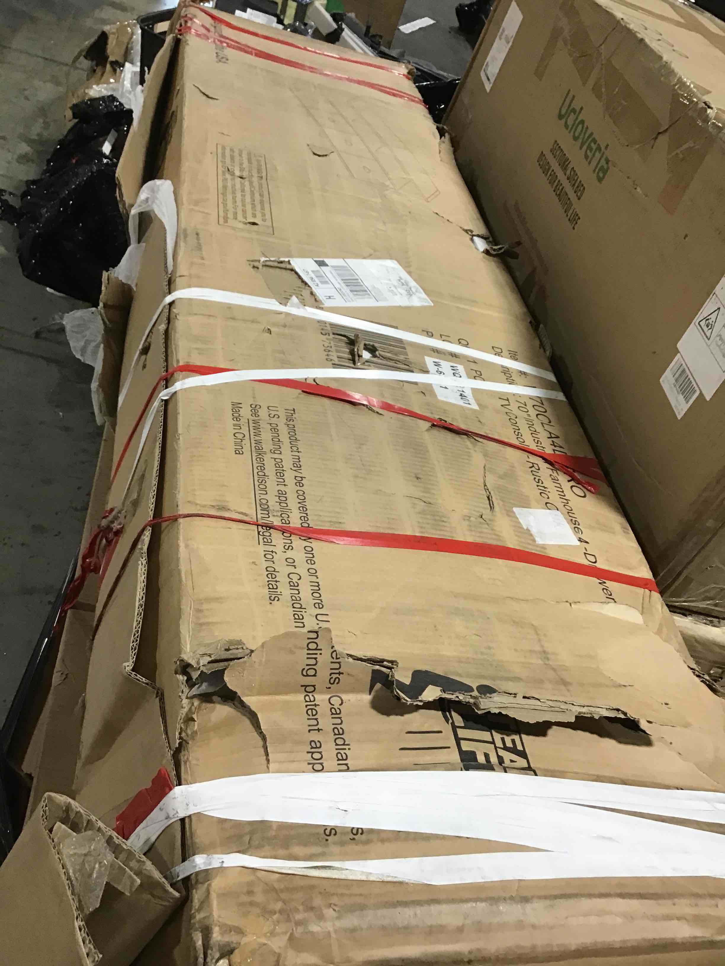 https://s3.amazonaws.com/lotting-images-prod/bidfta/RED4296711_1693335109367.jpeg