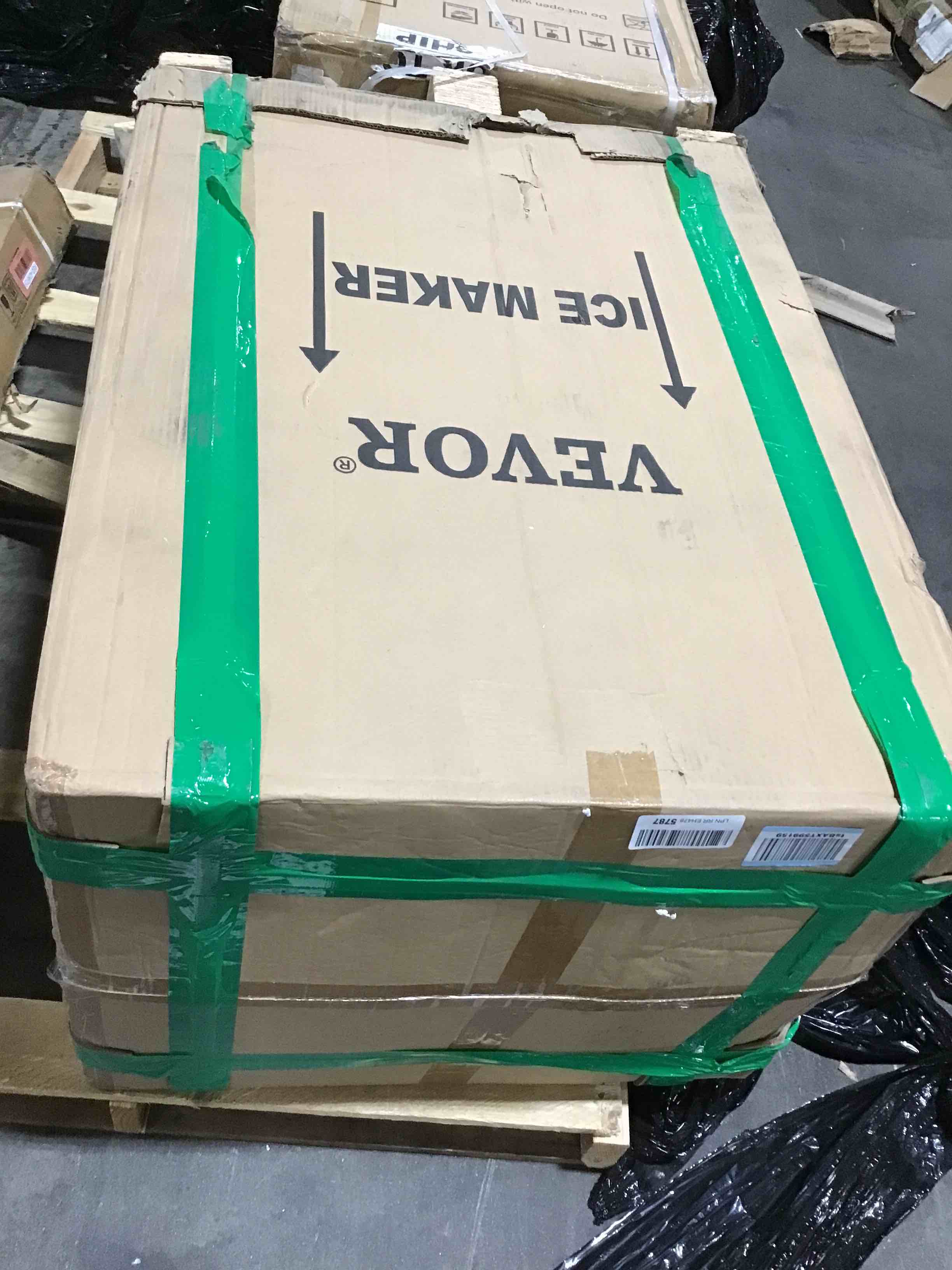 https://s3.amazonaws.com/lotting-images-prod/bidfta/RED4296730_1693337317368.jpeg