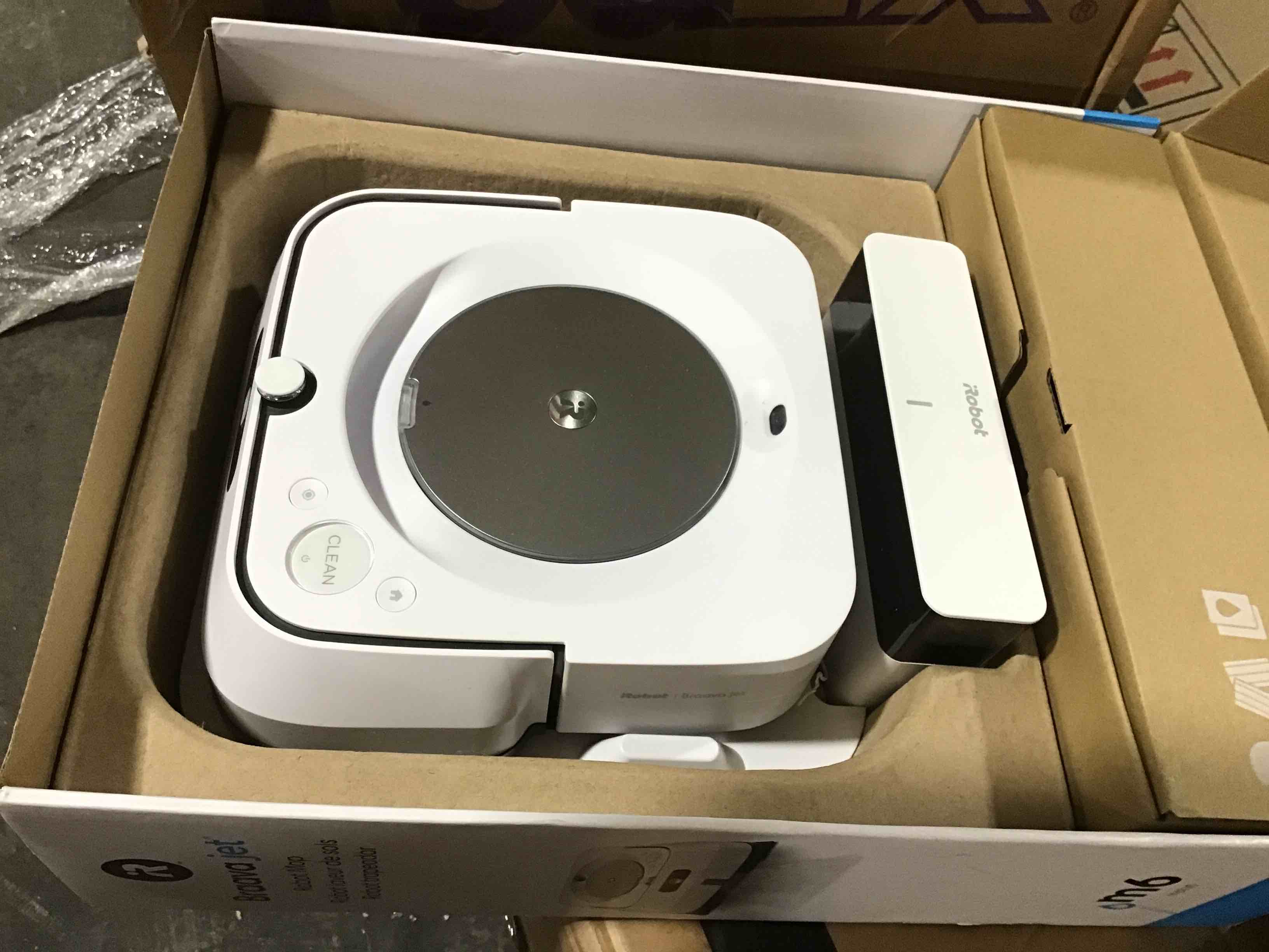 https://s3.amazonaws.com/lotting-images-prod/bidfta/RED4296922_1693488904791.jpeg