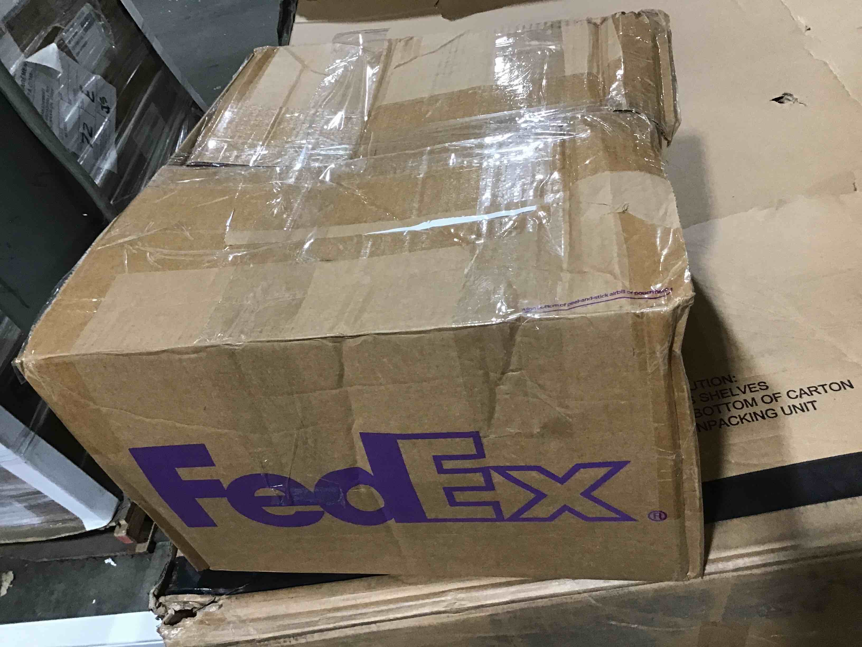 https://s3.amazonaws.com/lotting-images-prod/bidfta/RED4296922_1693488976107.jpeg