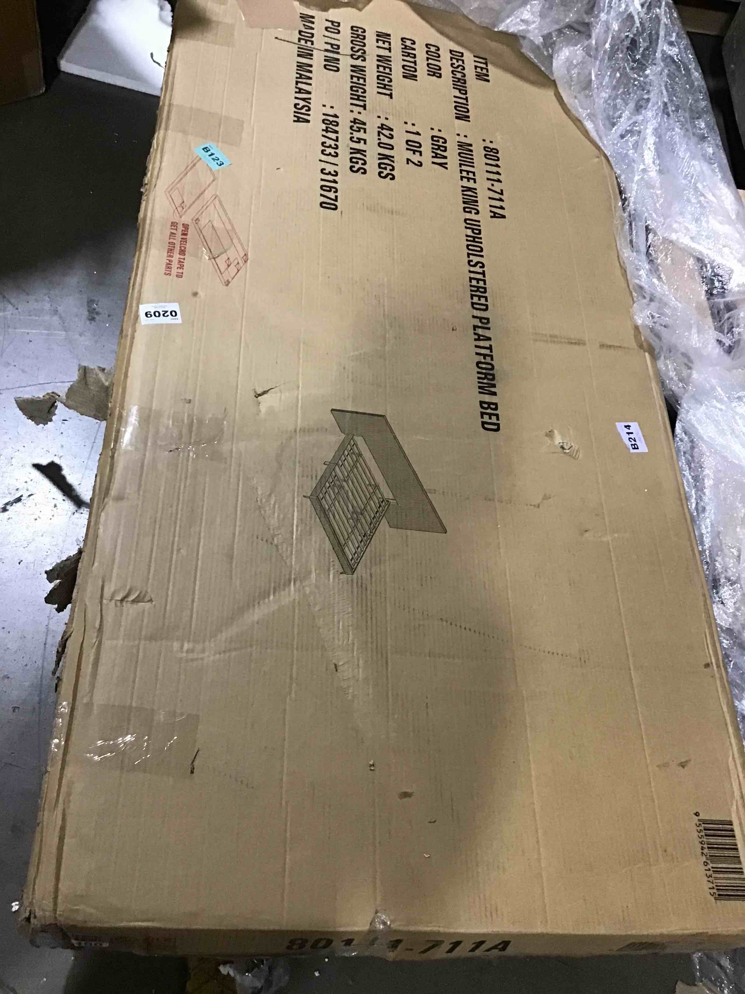 https://s3.amazonaws.com/lotting-images-prod/bidfta/RED4297040_1693504604406.jpeg