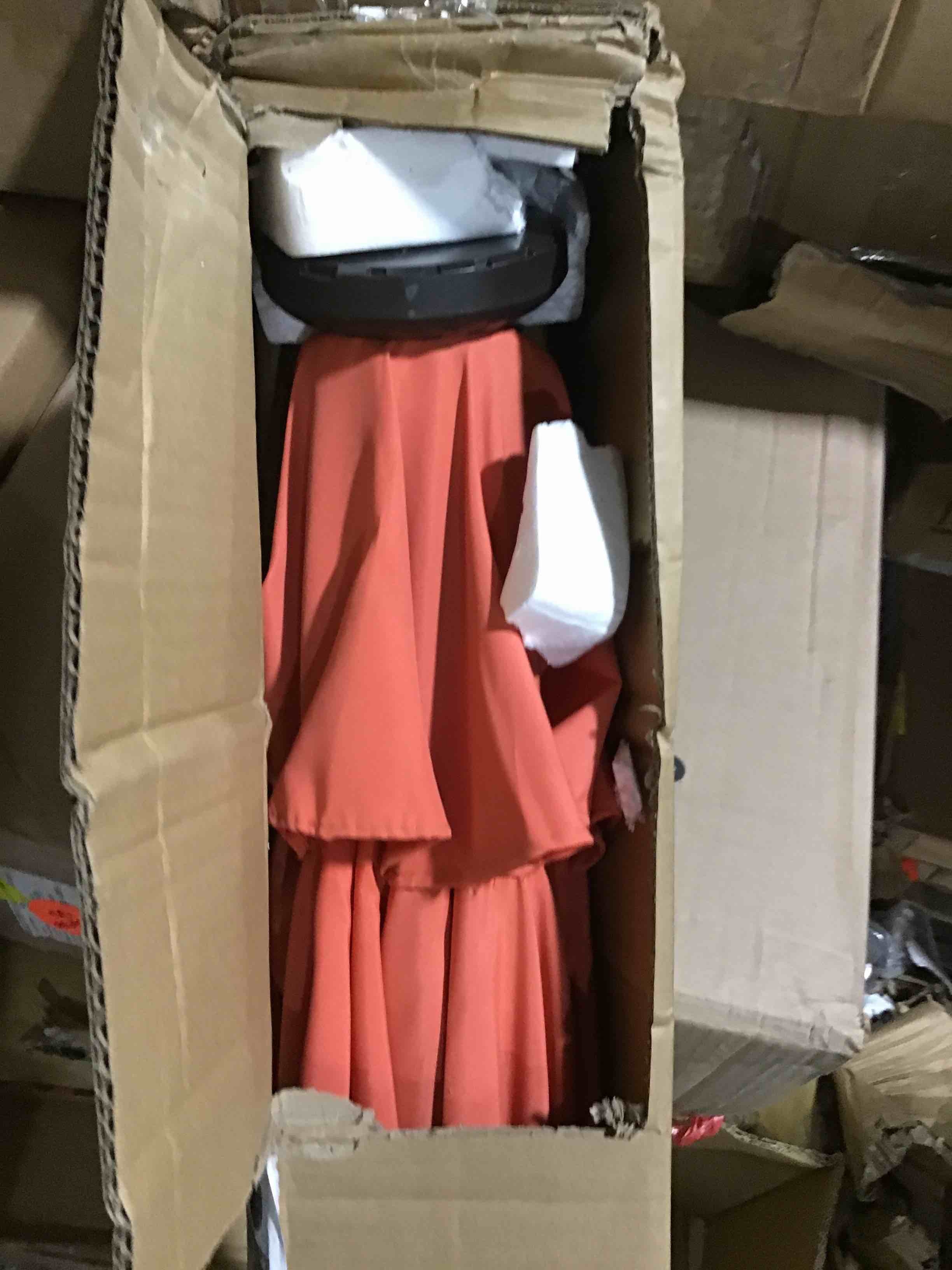 https://s3.amazonaws.com/lotting-images-prod/bidfta/RED4297275_1693944163035.jpeg