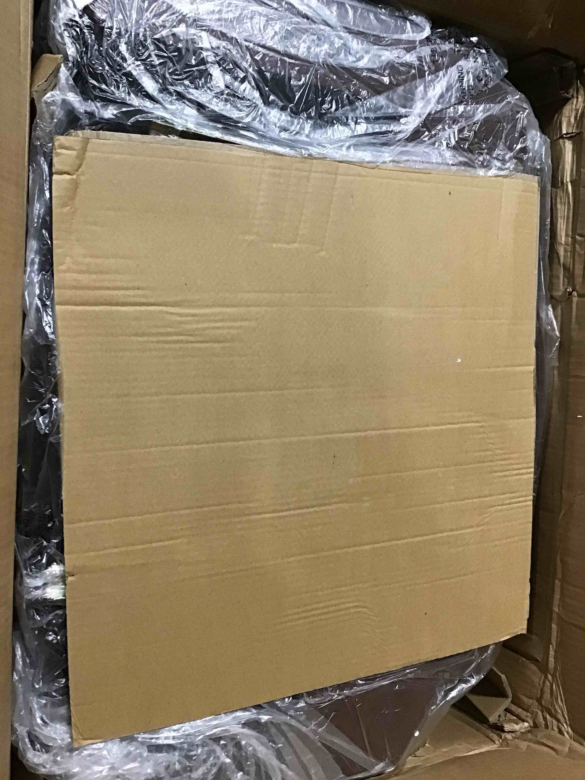 https://s3.amazonaws.com/lotting-images-prod/bidfta/RED4298169_1690571940111.jpeg