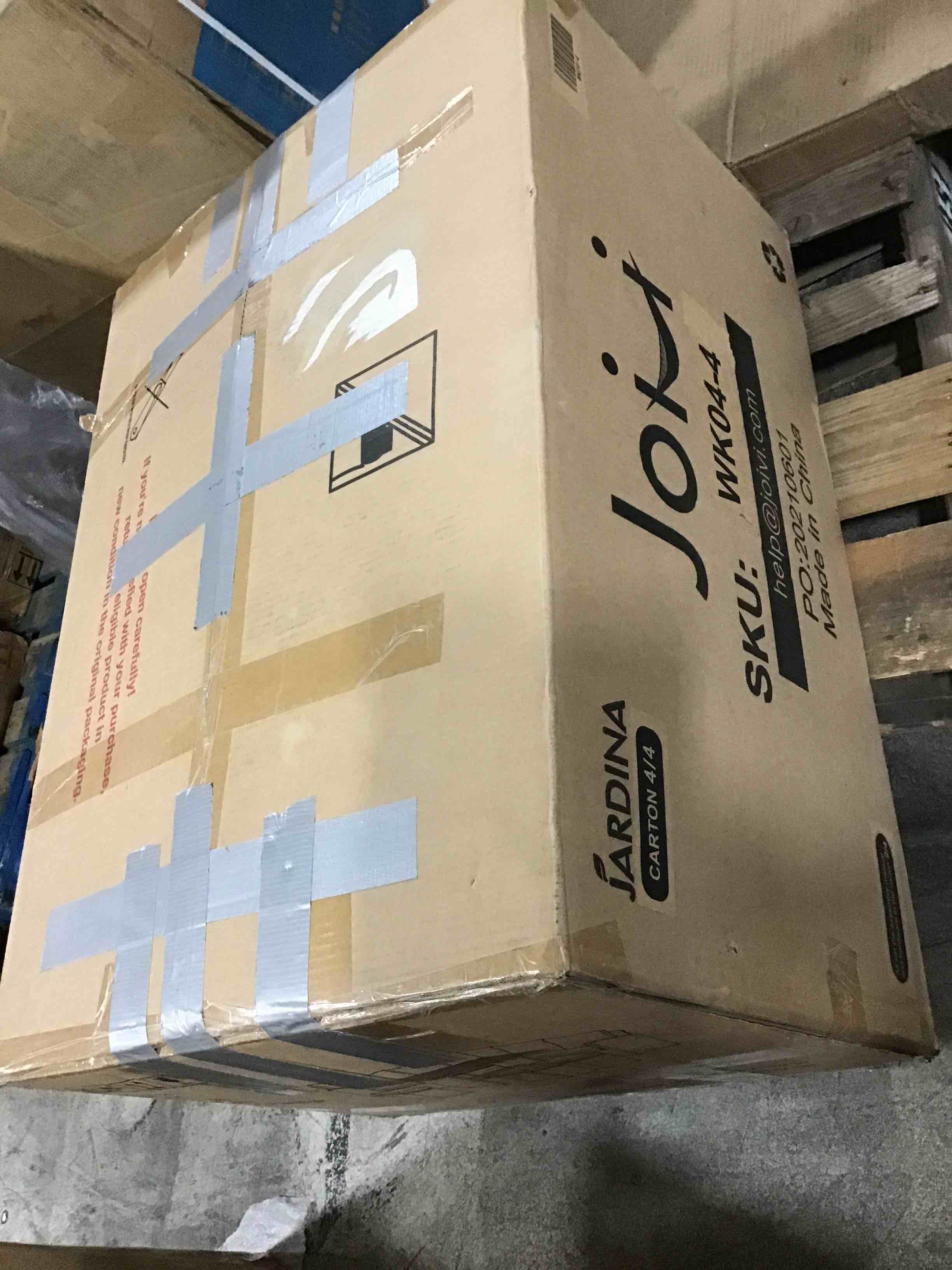 https://s3.amazonaws.com/lotting-images-prod/bidfta/RED4298825_1691170244142.jpeg