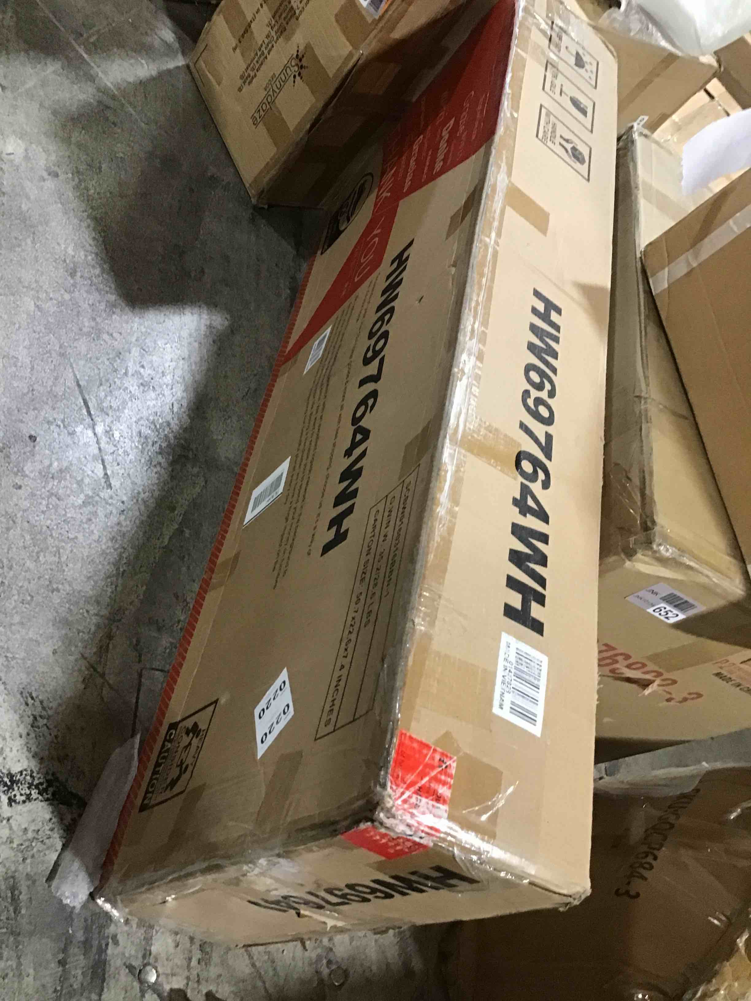 https://s3.amazonaws.com/lotting-images-prod/bidfta/RED4298826_1691170148077.jpeg