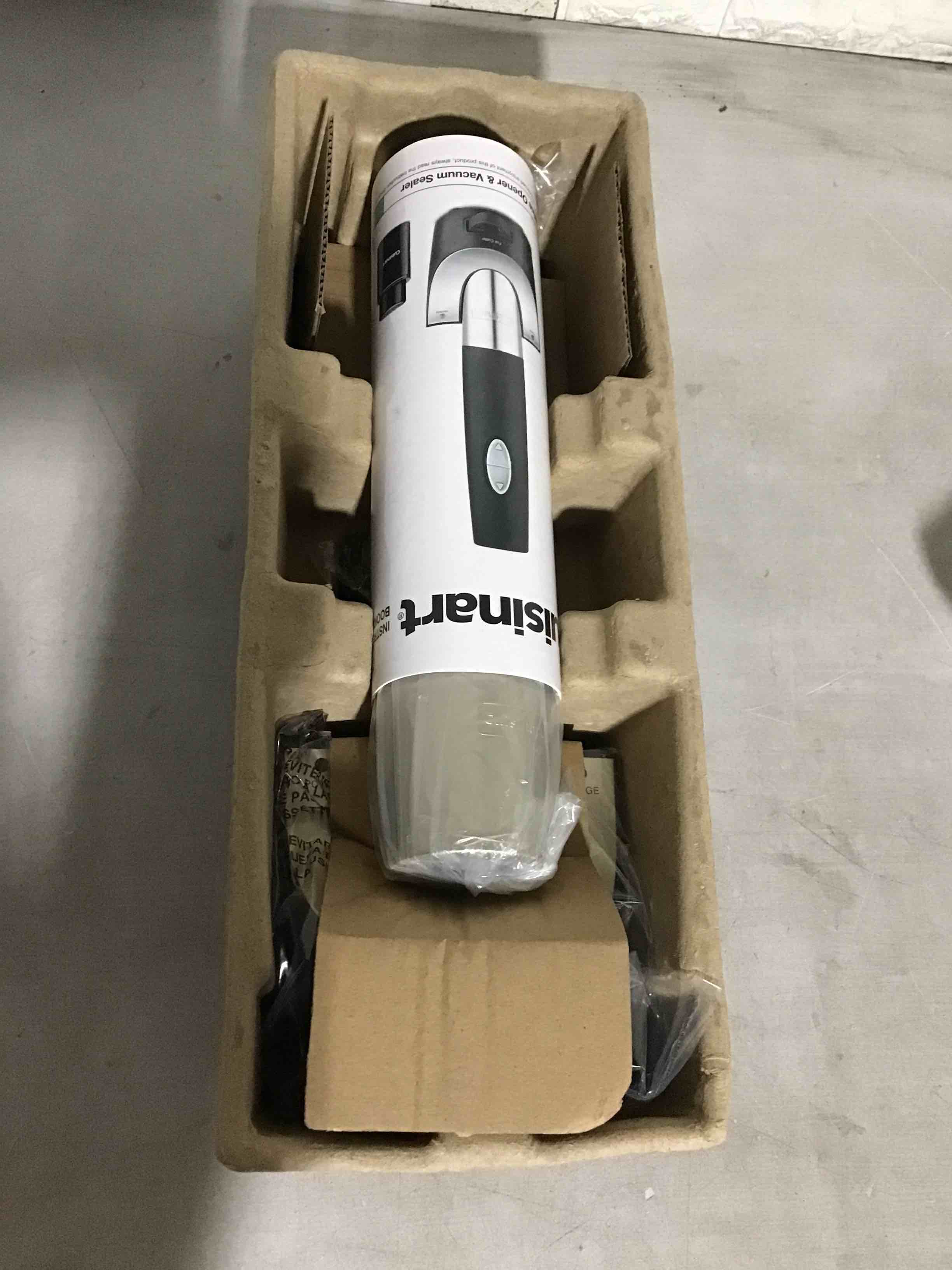 https://s3.amazonaws.com/lotting-images-prod/bidfta/RED4299167_1692130360332.jpeg