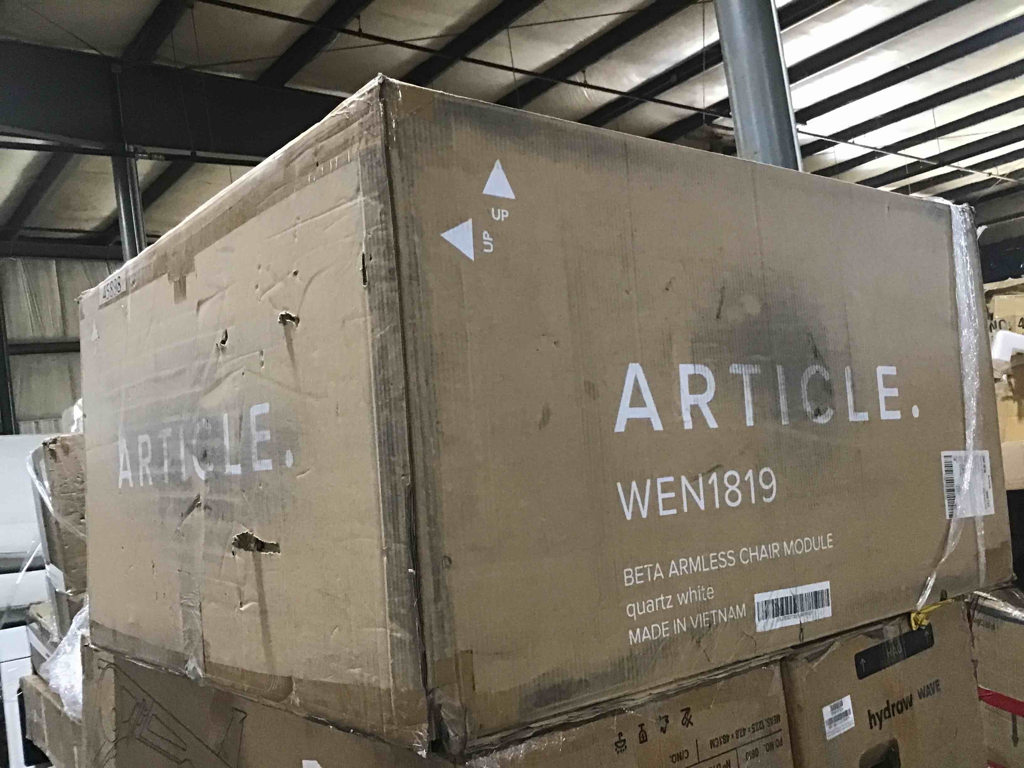 https://s3.amazonaws.com/lotting-images-prod/bidfta/RED4299753_1690479530155.jpeg