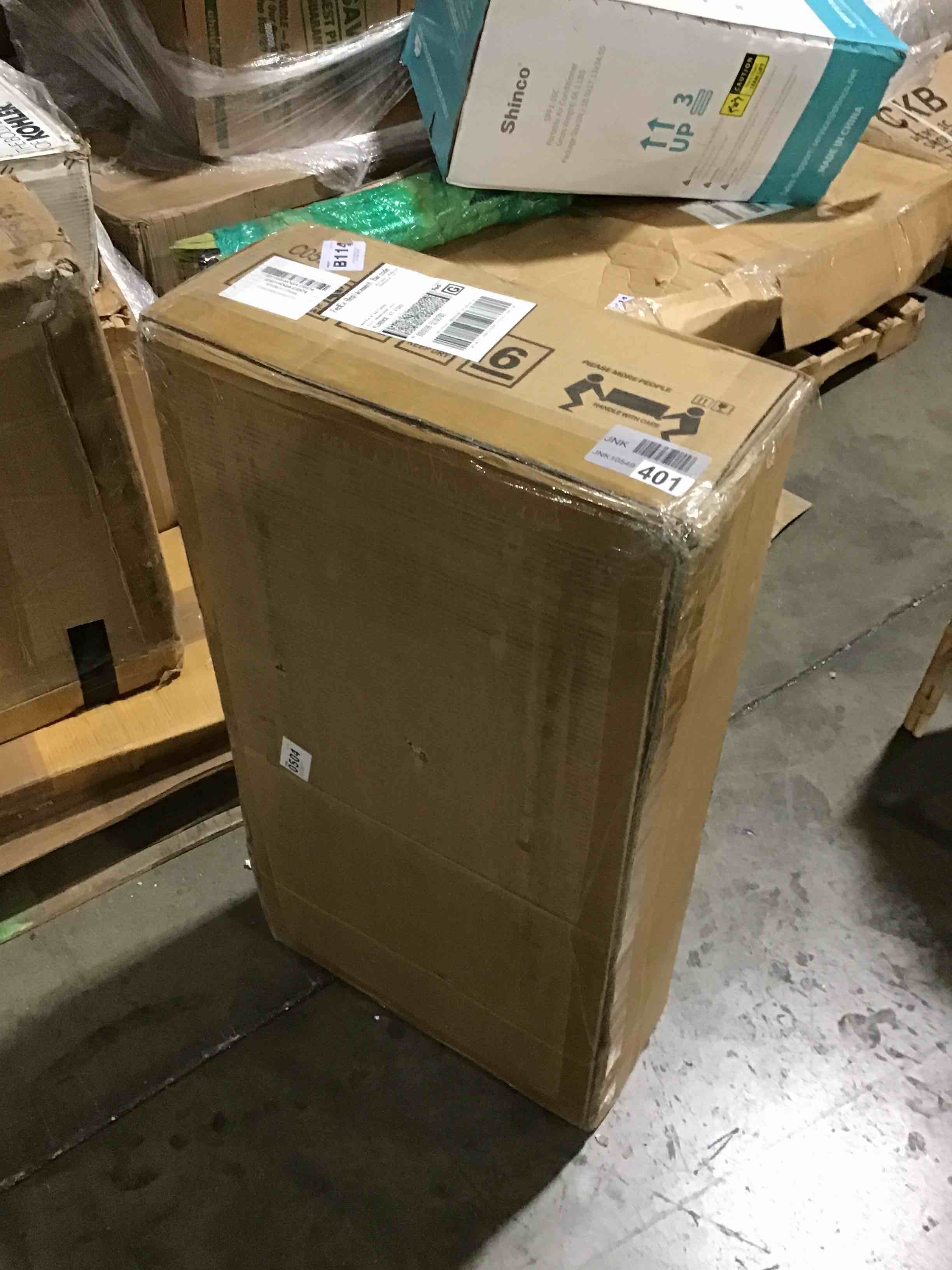 https://s3.amazonaws.com/lotting-images-prod/bidfta/RED4301558_1693510500408.jpeg