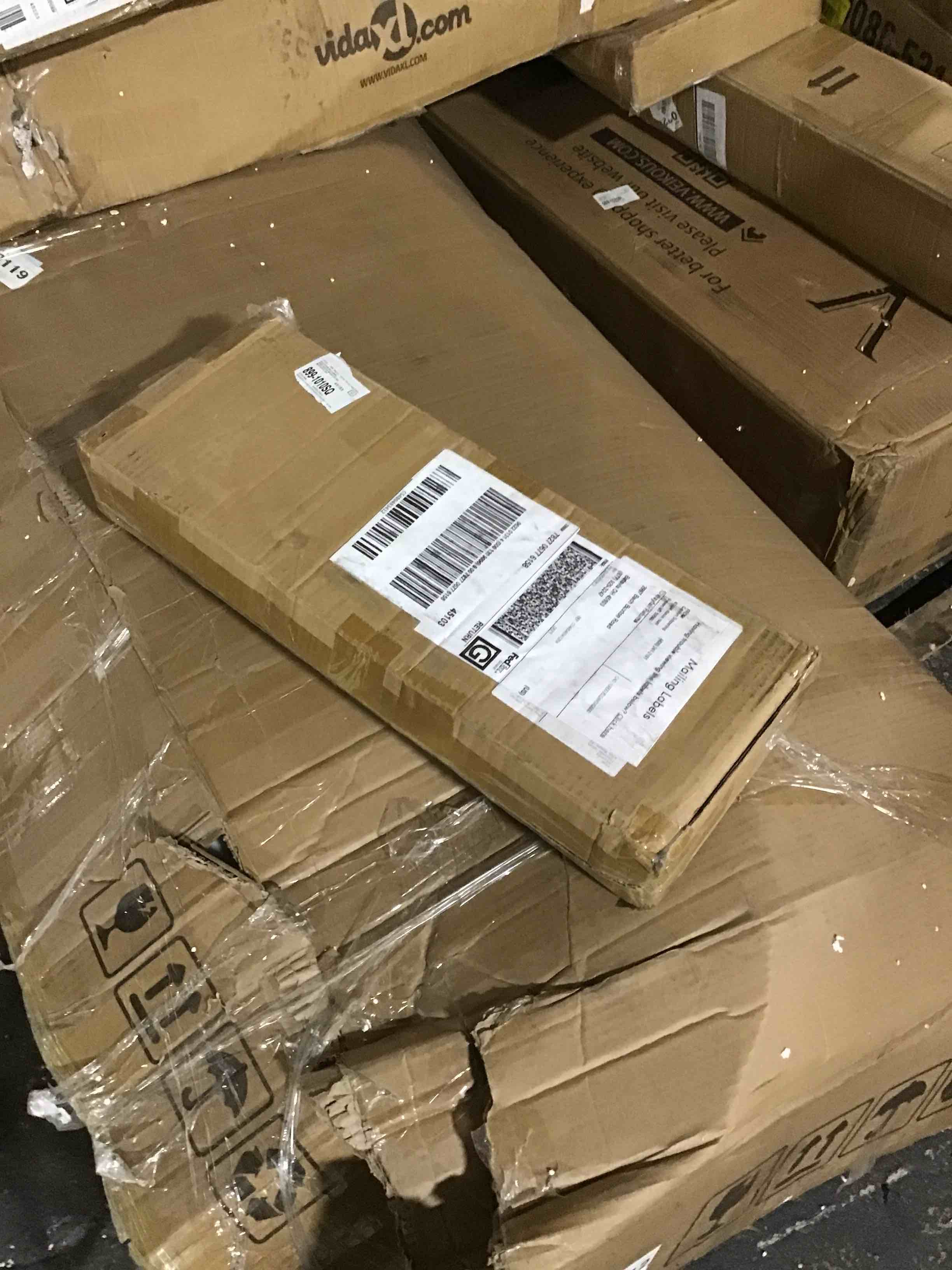 https://s3.amazonaws.com/lotting-images-prod/bidfta/RED4301605_1693575950959.jpeg