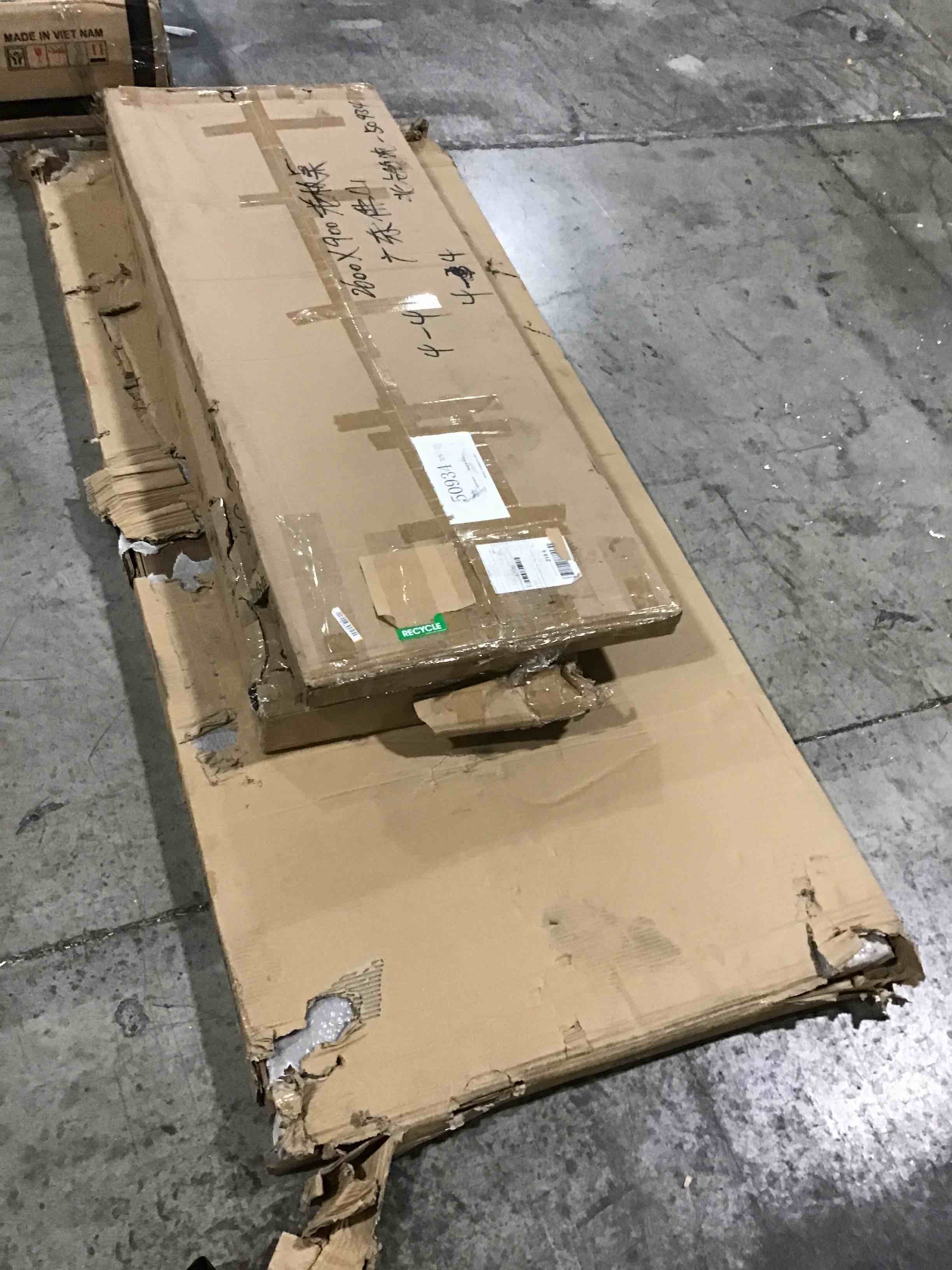 https://s3.amazonaws.com/lotting-images-prod/bidfta/RED4301824_1694105493247.jpeg