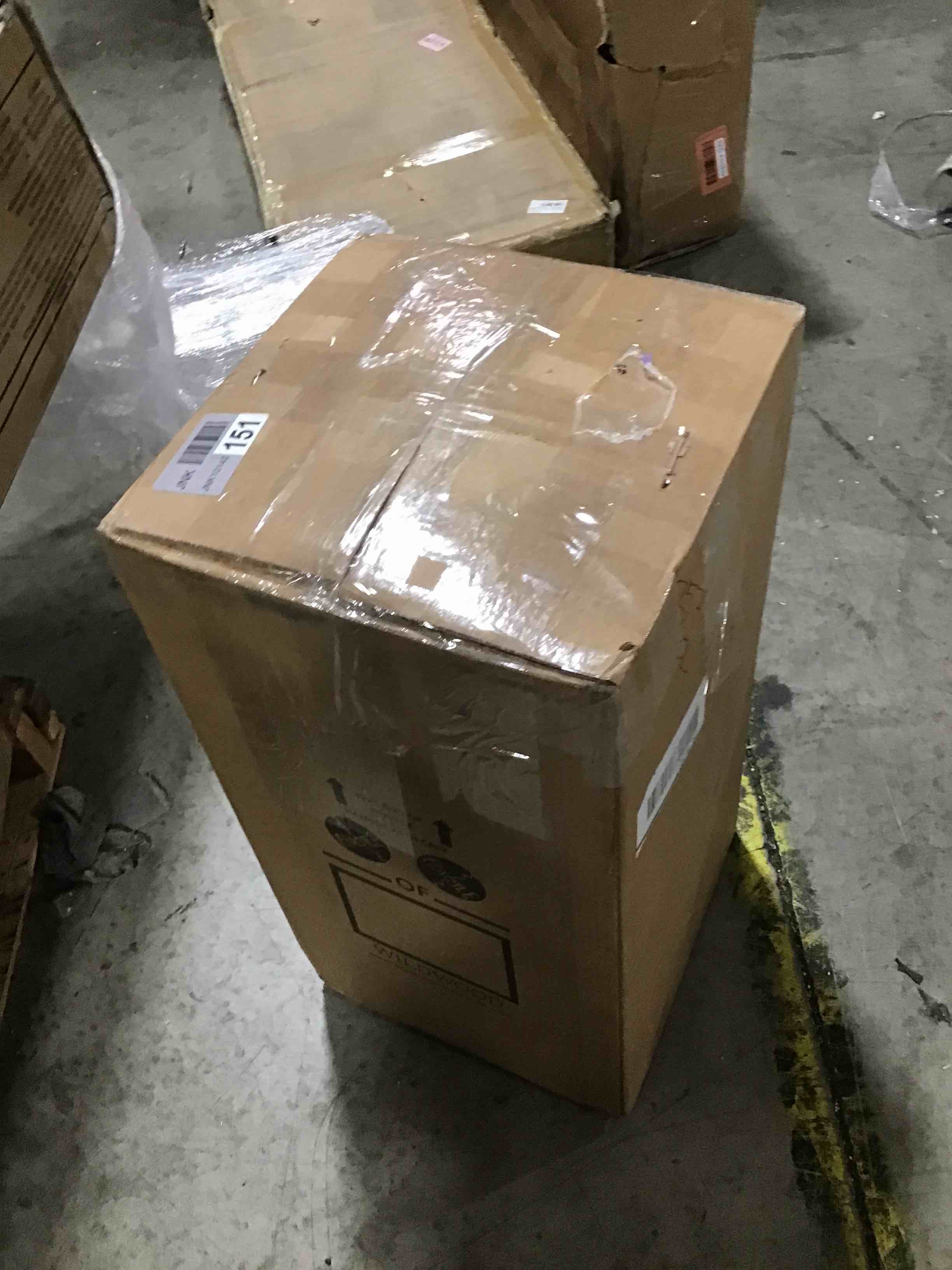 https://s3.amazonaws.com/lotting-images-prod/bidfta/RED4302835_1693488789119.jpeg
