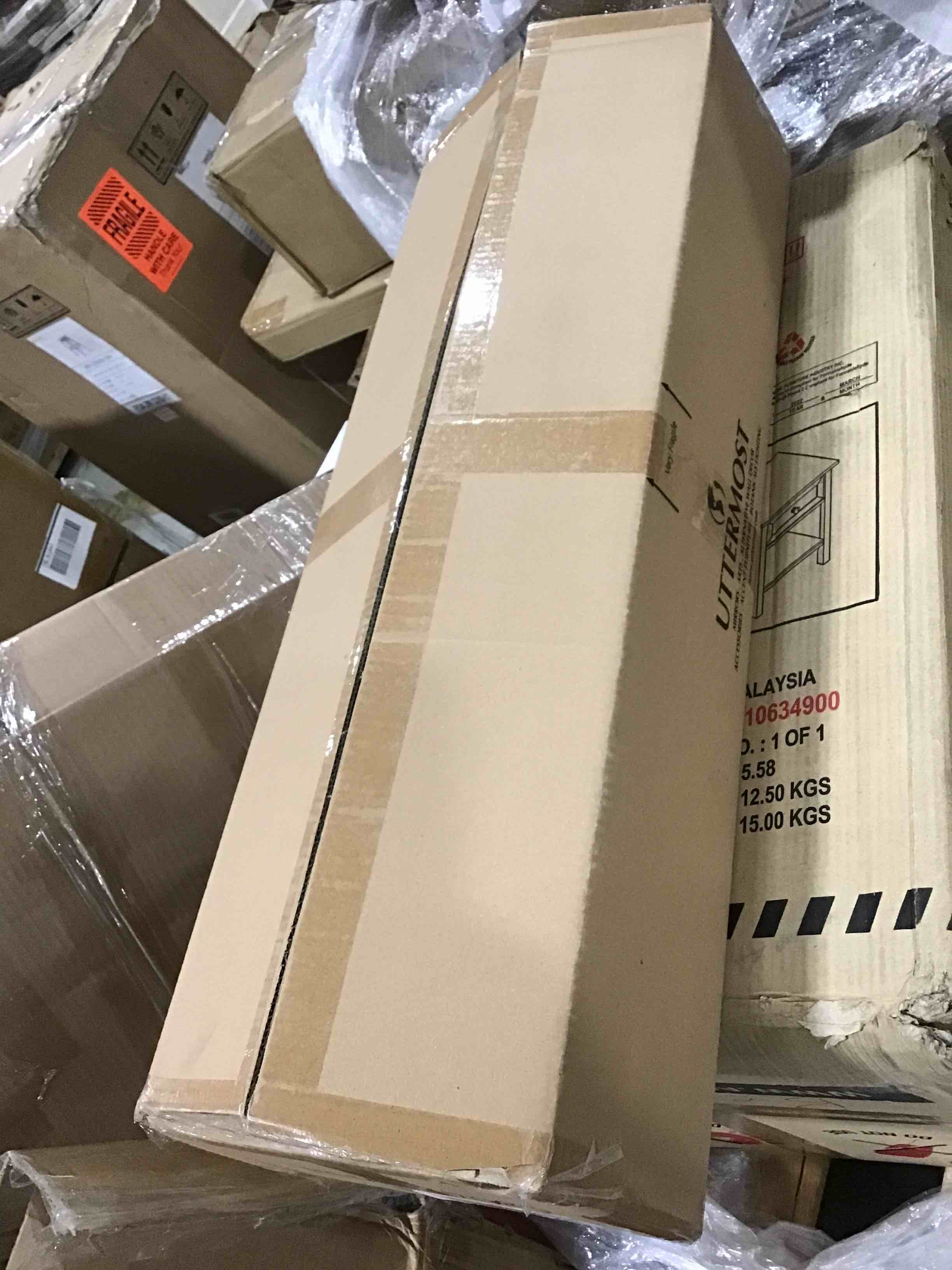 https://s3.amazonaws.com/lotting-images-prod/bidfta/RED4303308_1693923815068.jpeg