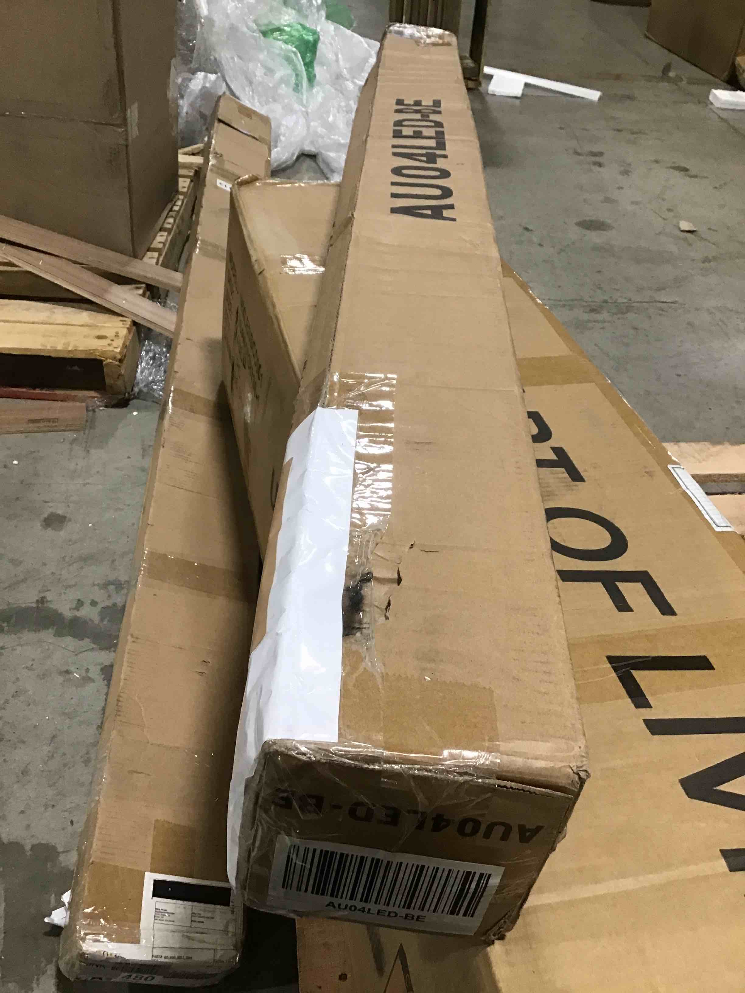 https://s3.amazonaws.com/lotting-images-prod/bidfta/RED4303416_1693939862472.jpeg