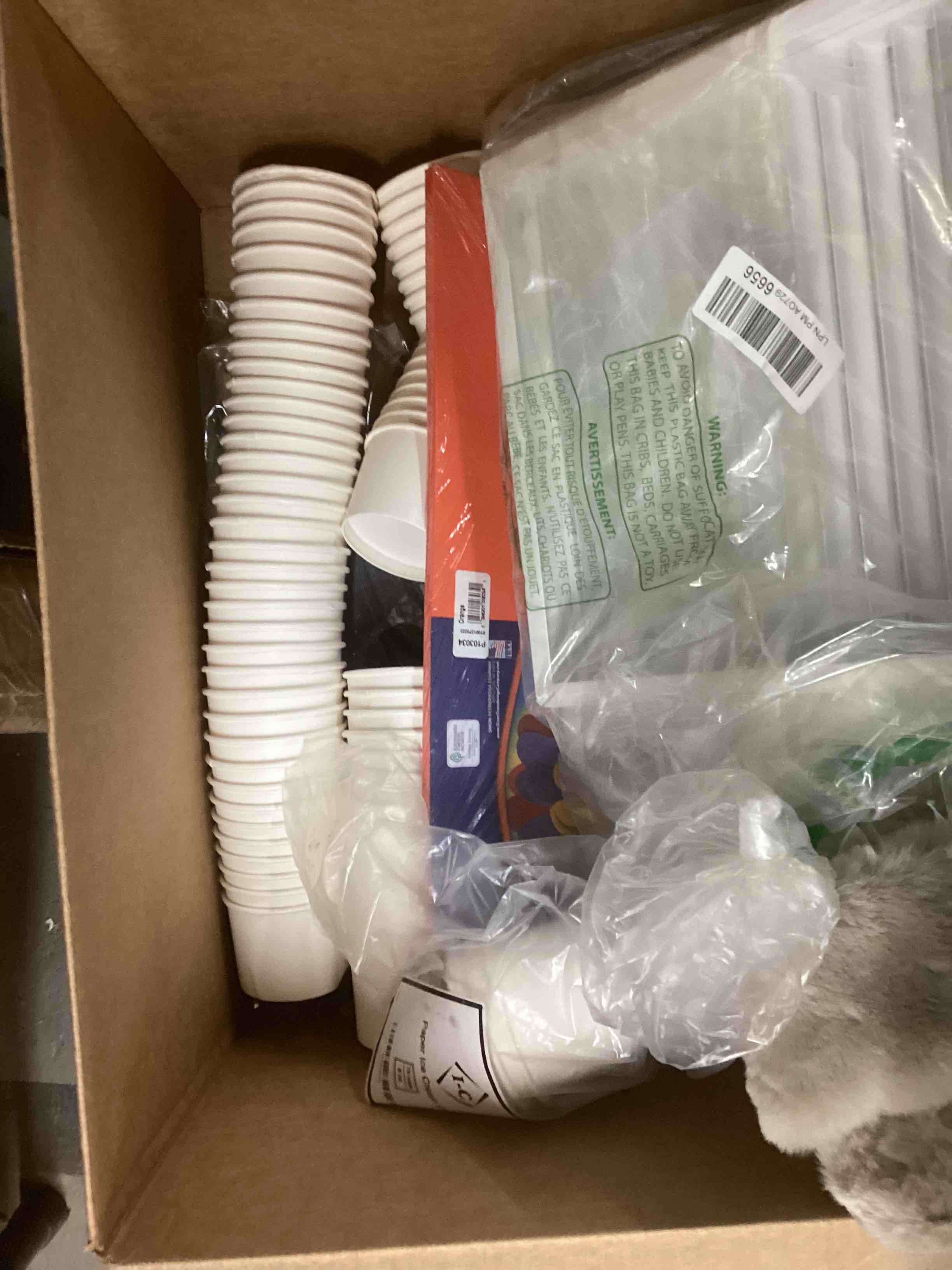 https://s3.amazonaws.com/lotting-images-prod/bidfta/RED4348513_1686087220485.jpeg