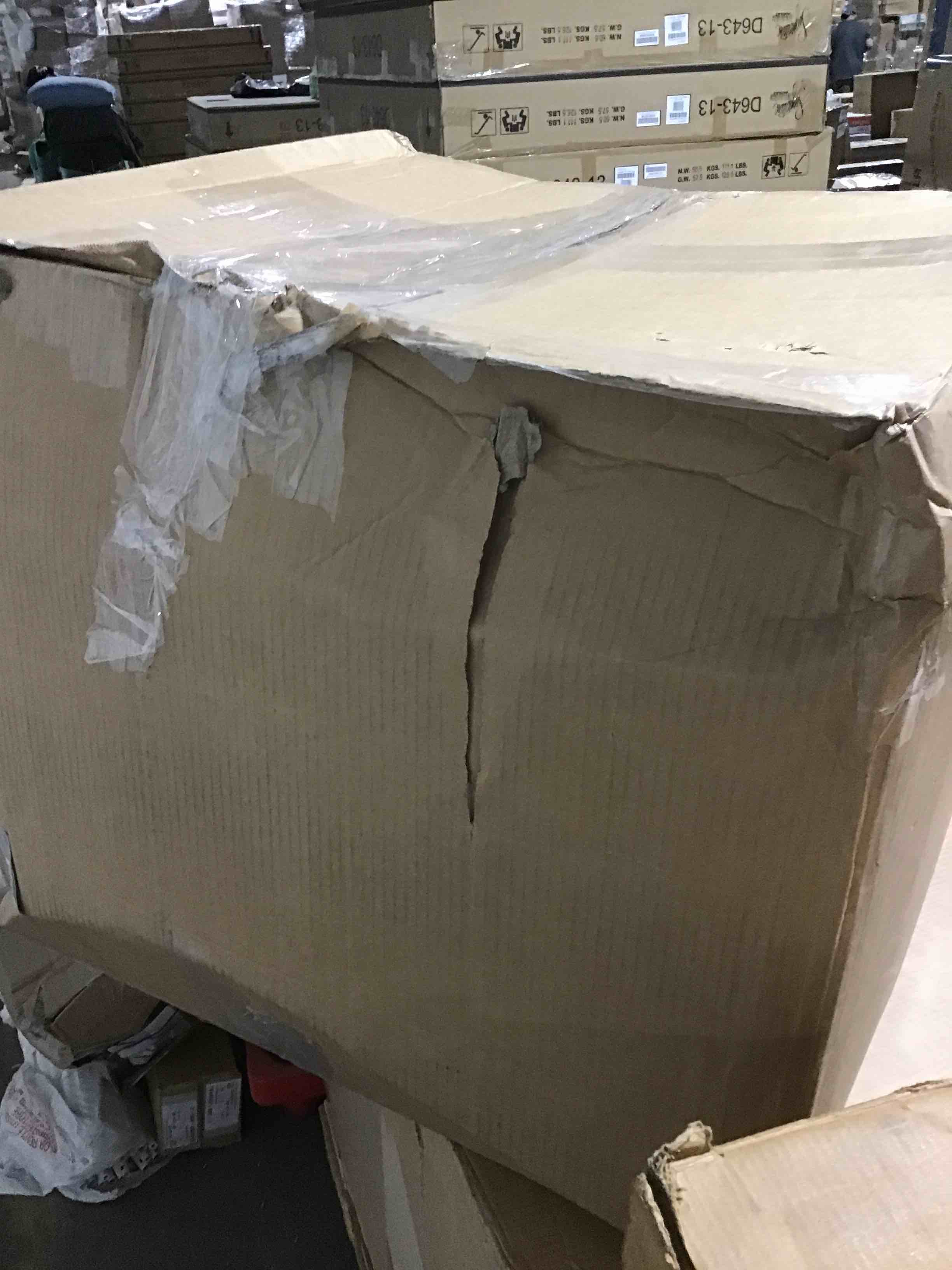 https://s3.amazonaws.com/lotting-images-prod/bidfta/RED4388894_1685650301147.jpeg