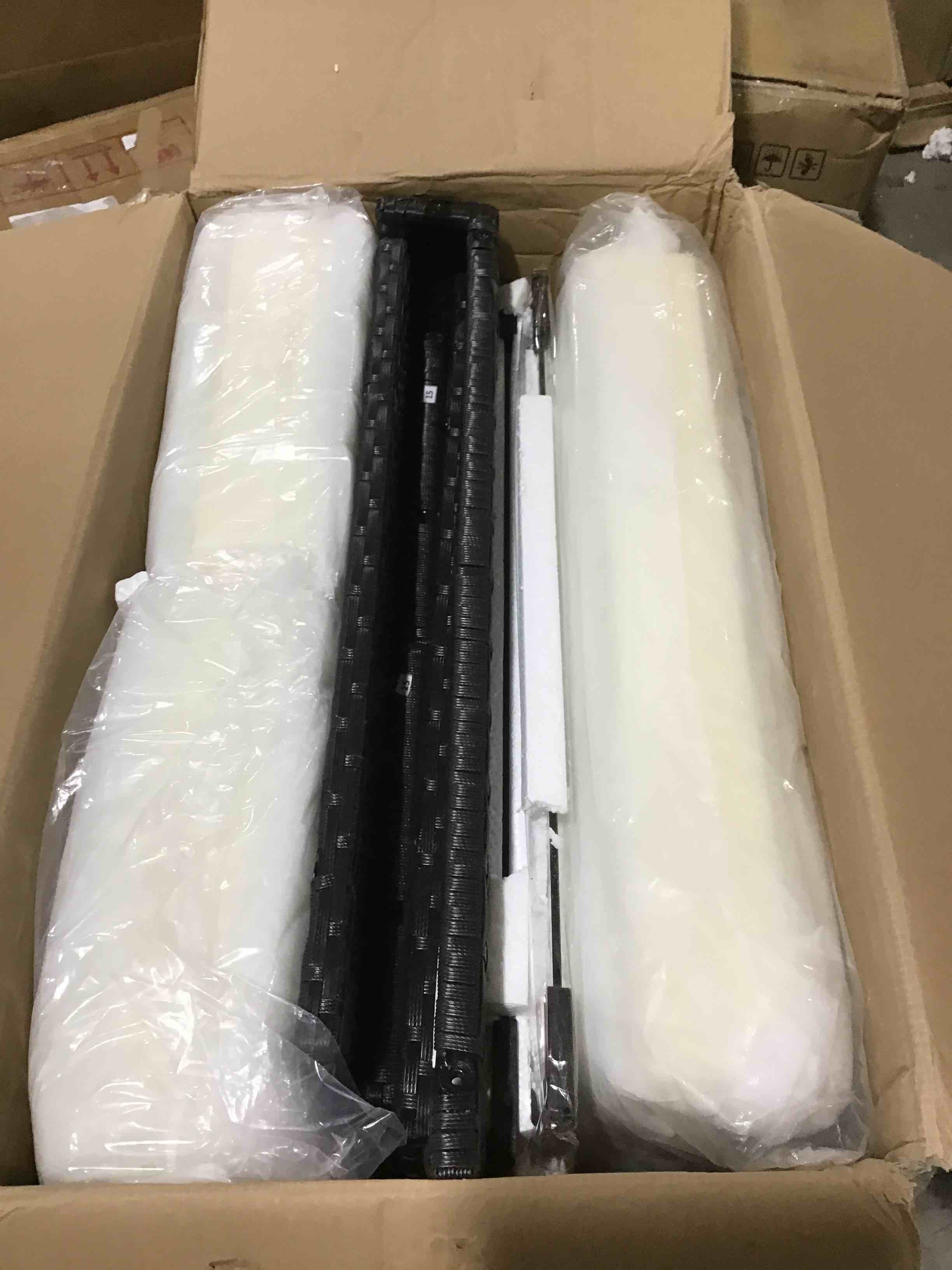 https://s3.amazonaws.com/lotting-images-prod/bidfta/RED4389077_1686066413597.jpeg