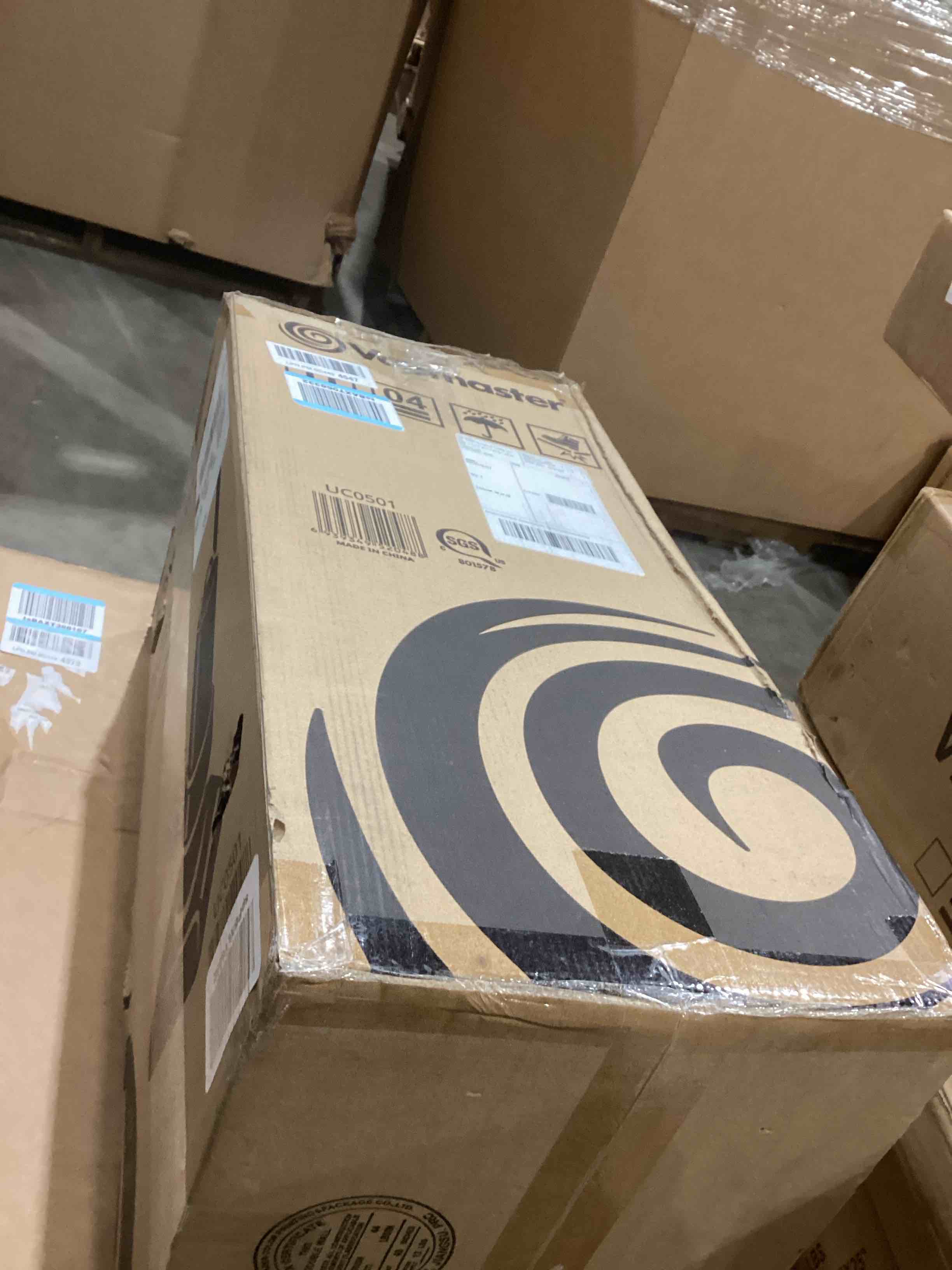 https://s3.amazonaws.com/lotting-images-prod/bidfta/RED4409298_1738952028666.jpeg