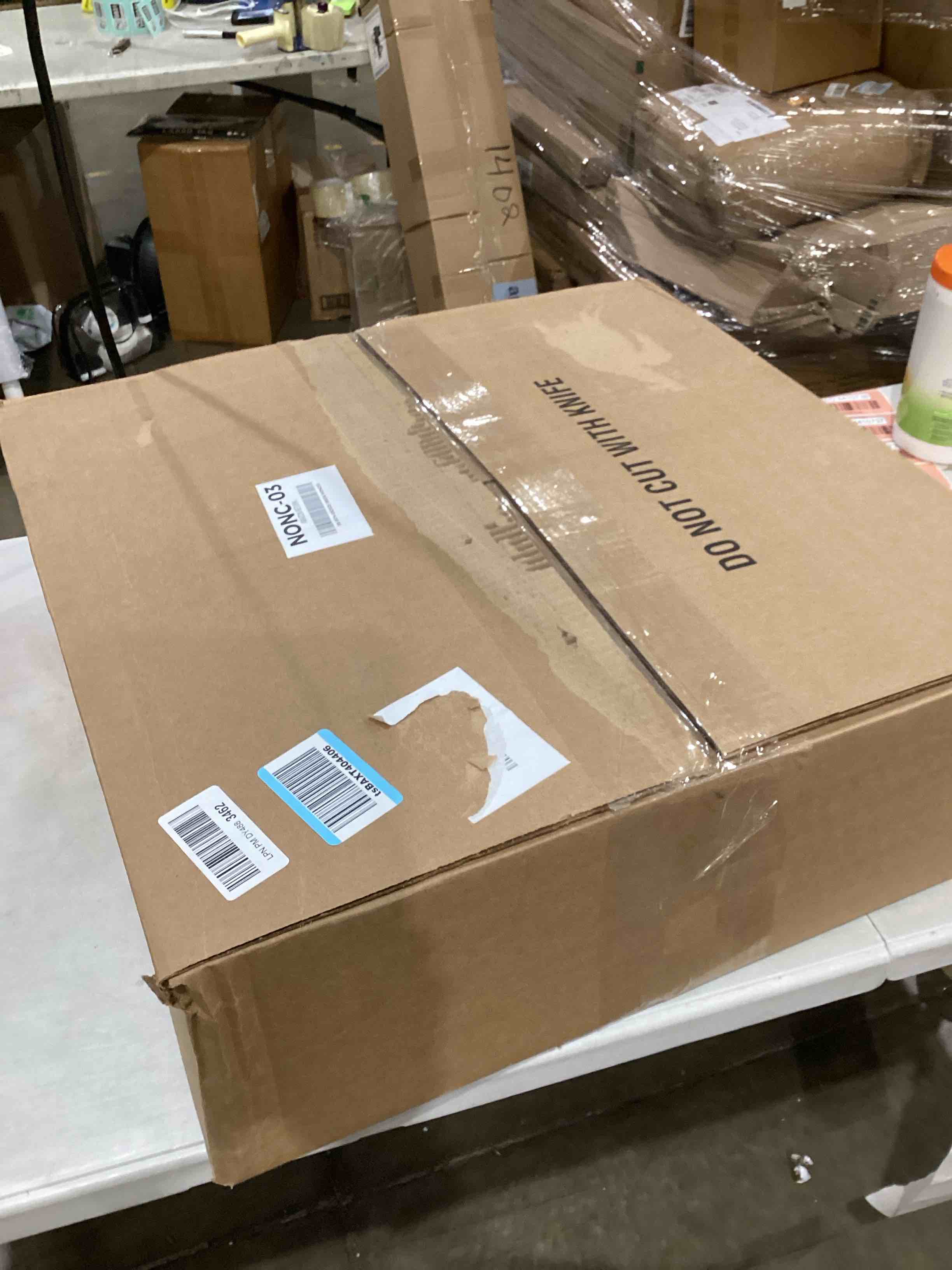 https://s3.amazonaws.com/lotting-images-prod/bidfta/RED4410733_1750352425519.jpeg