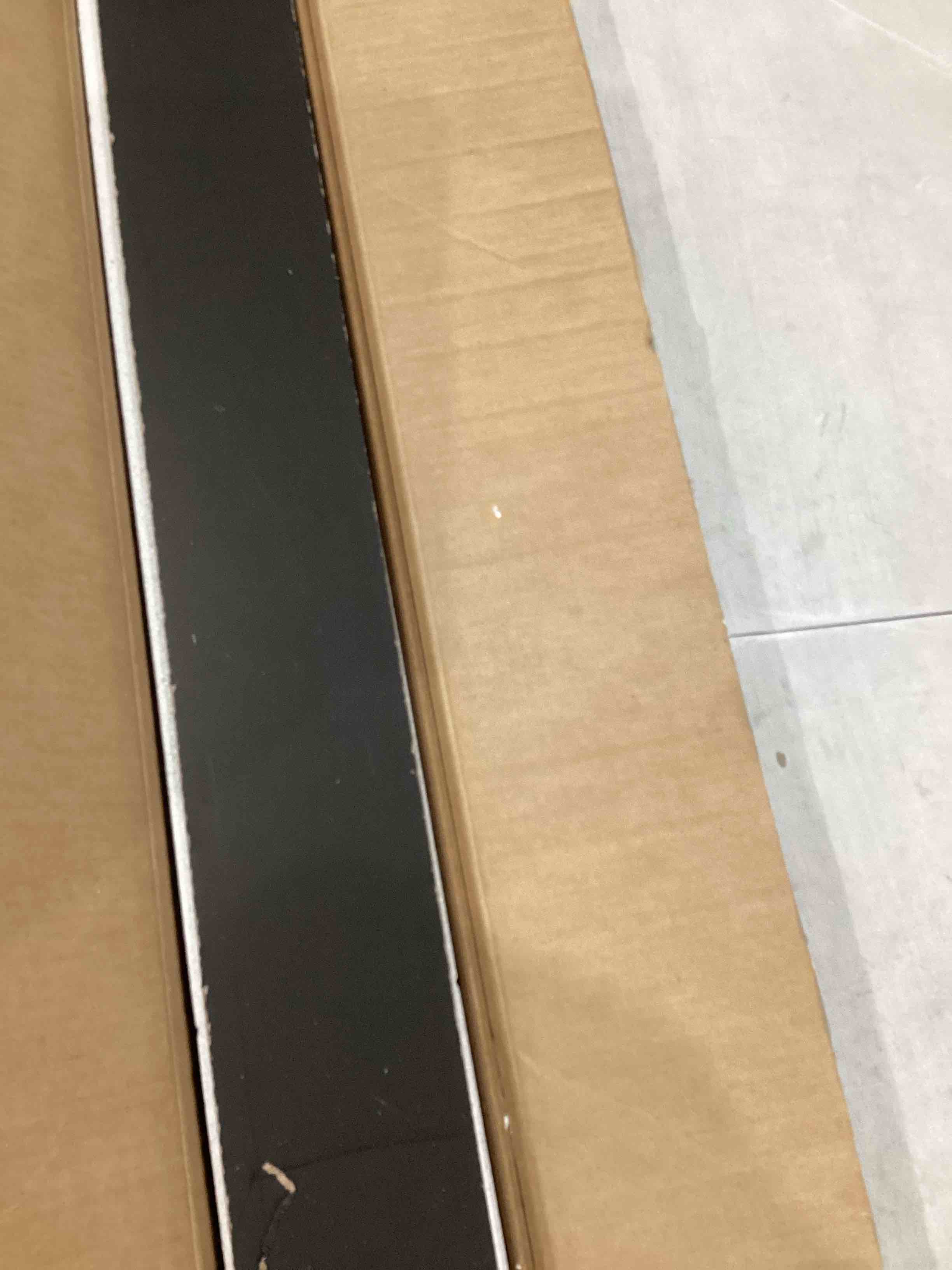 https://s3.amazonaws.com/lotting-images-prod/bidfta/RED4410785_1750431907306.jpeg
