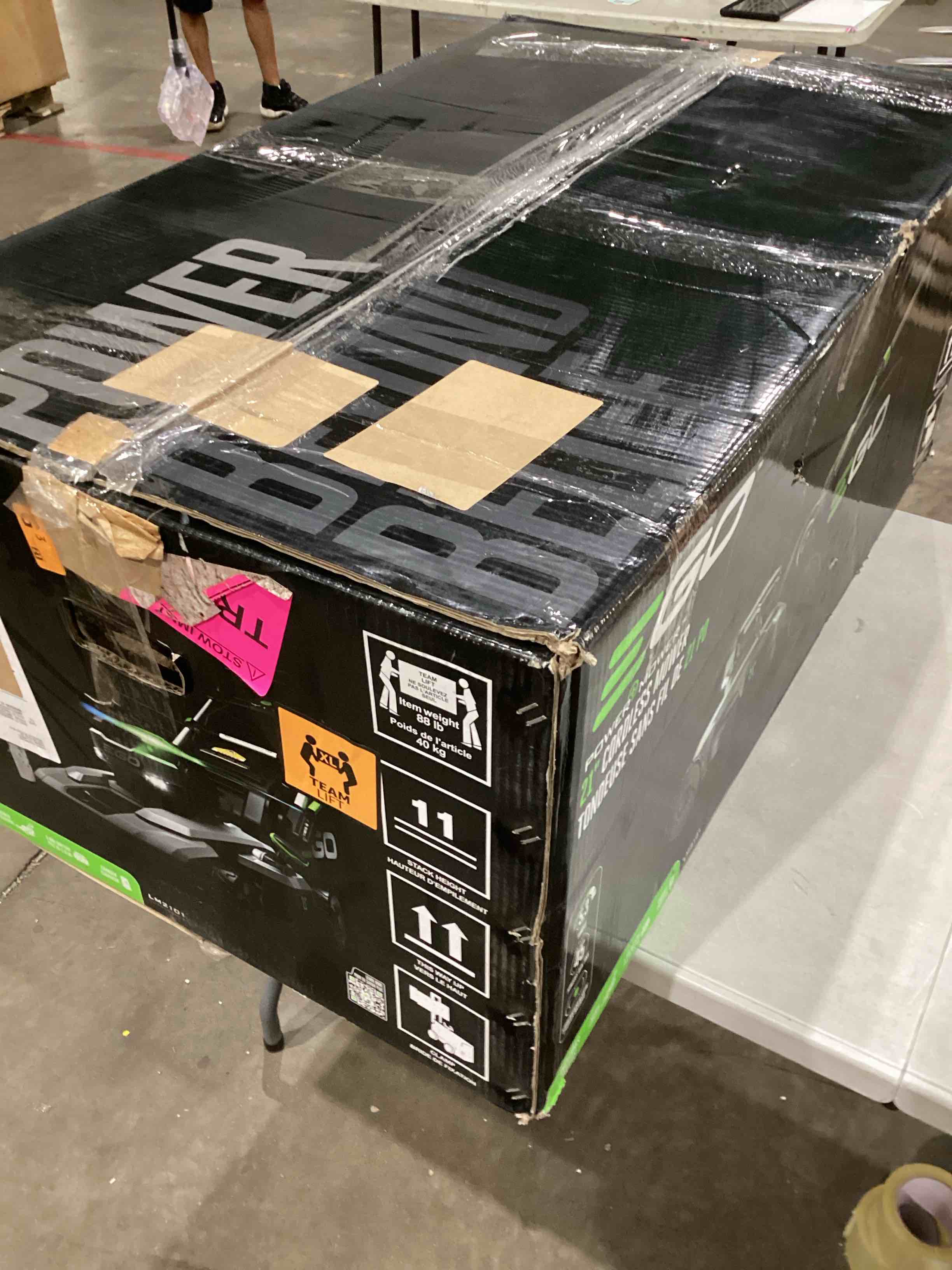 https://s3.amazonaws.com/lotting-images-prod/bidfta/RED4410849_1750692341802.jpeg