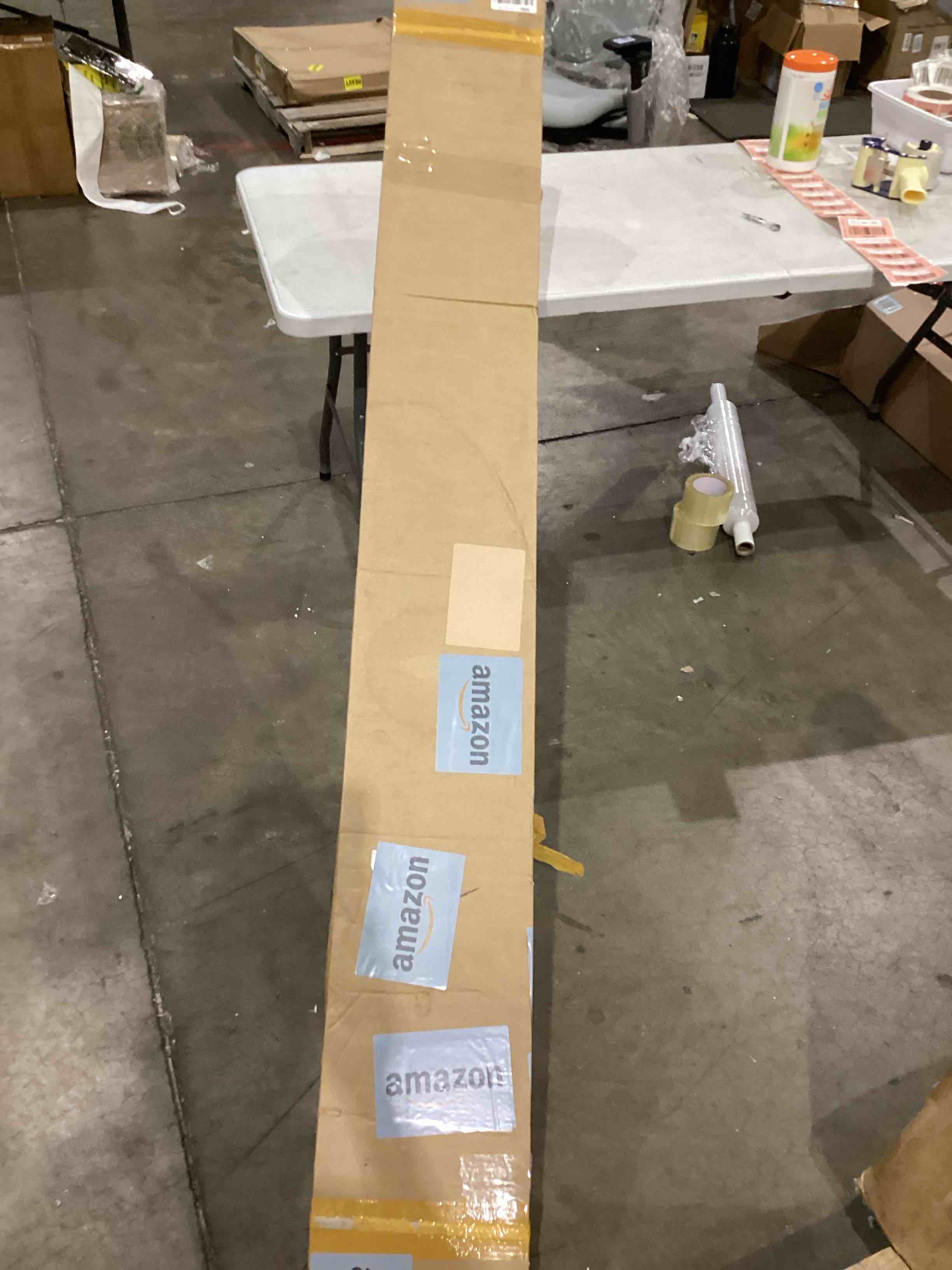 https://s3.amazonaws.com/lotting-images-prod/bidfta/RED4410859_1750693444347.jpeg