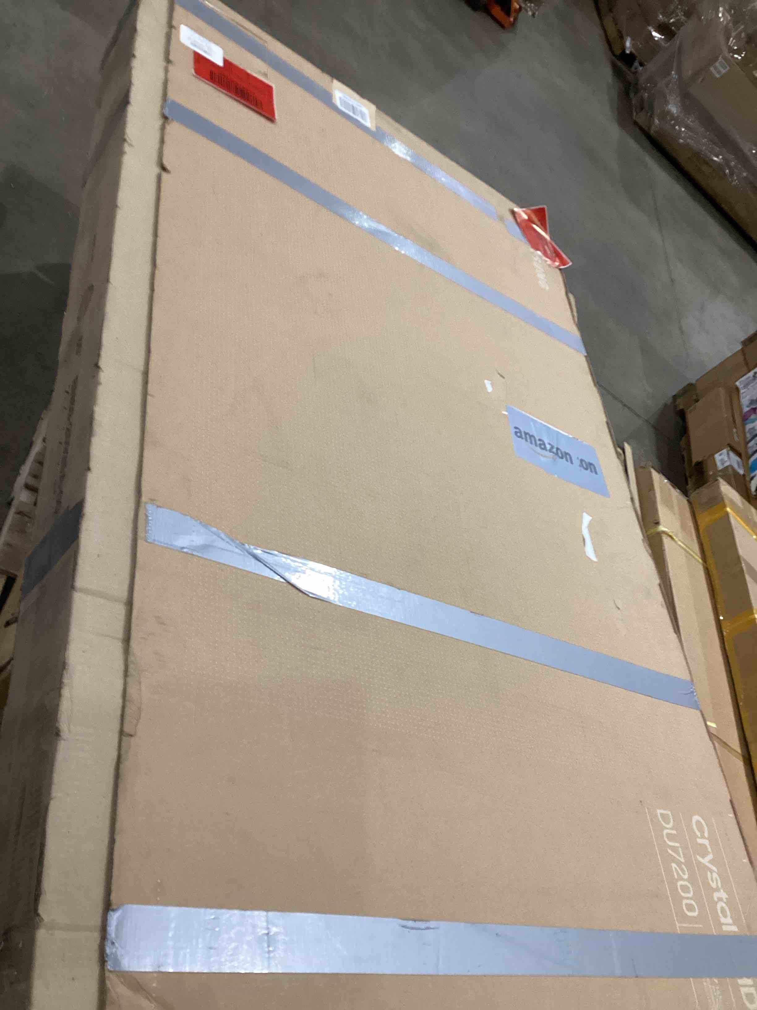 https://s3.amazonaws.com/lotting-images-prod/bidfta/RED4410861_1750697450921.jpeg