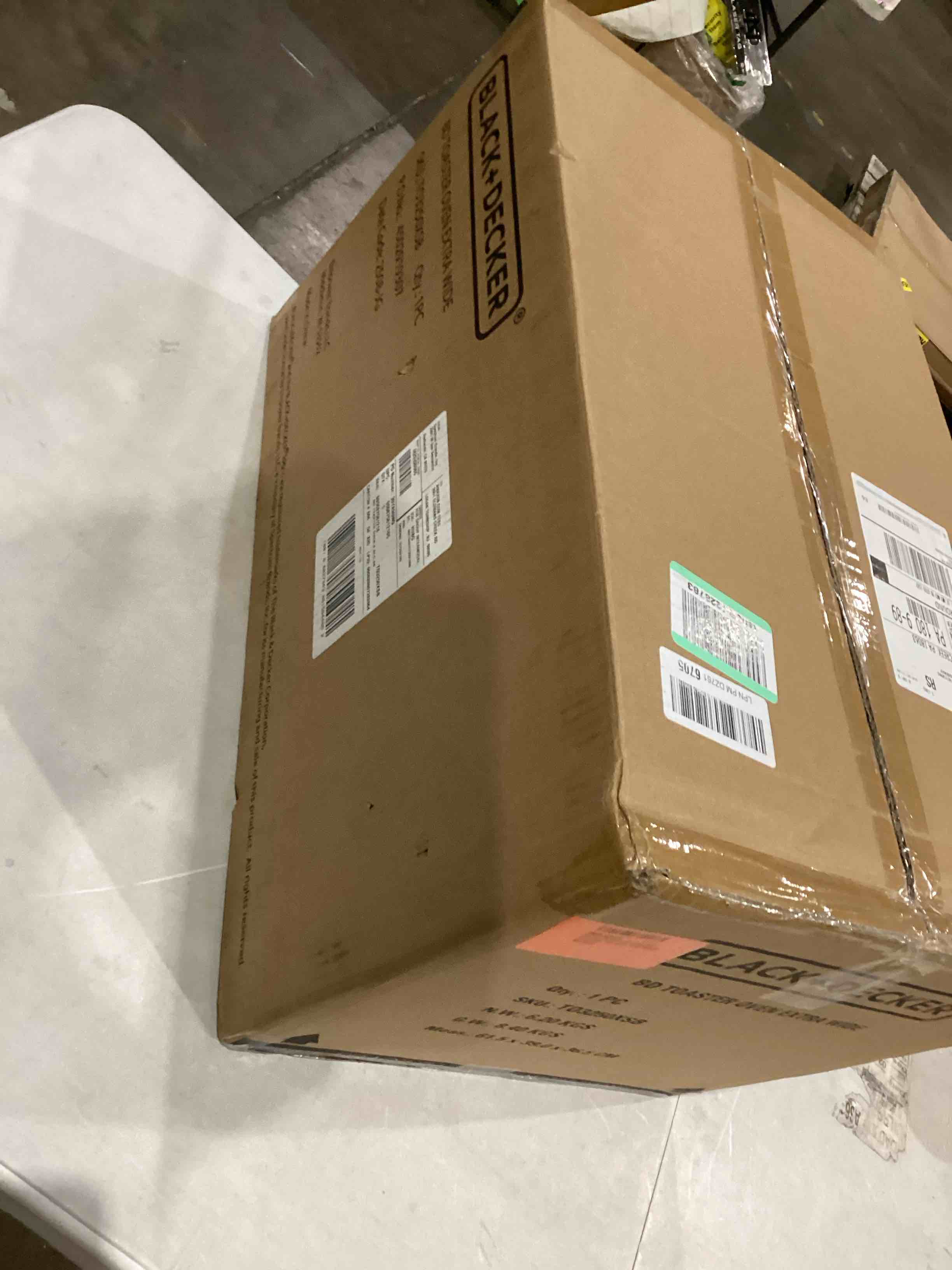 https://s3.amazonaws.com/lotting-images-prod/bidfta/RED4410879_1750700824990.jpeg