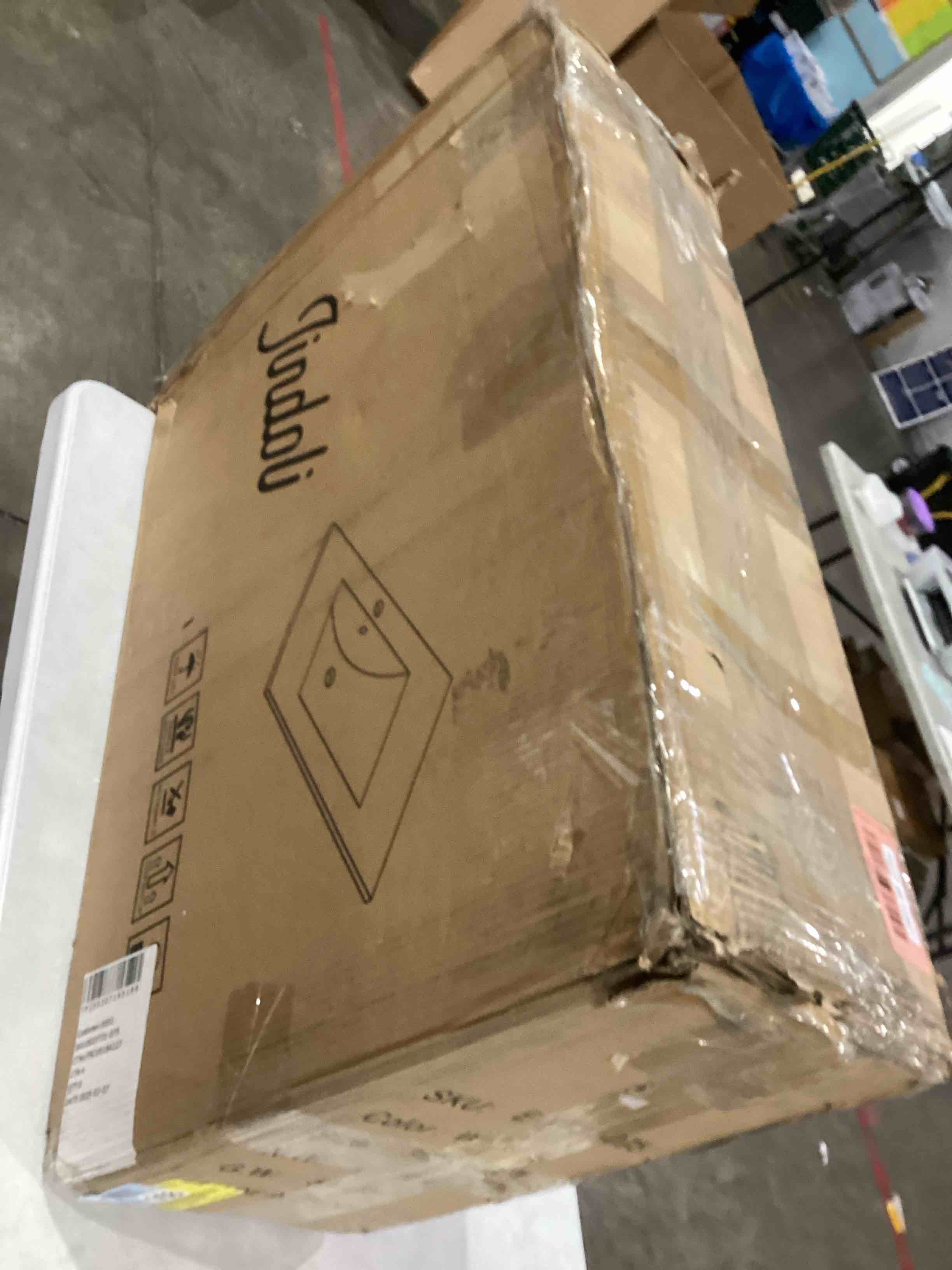 https://s3.amazonaws.com/lotting-images-prod/bidfta/RED4410901_1750691409662.jpeg