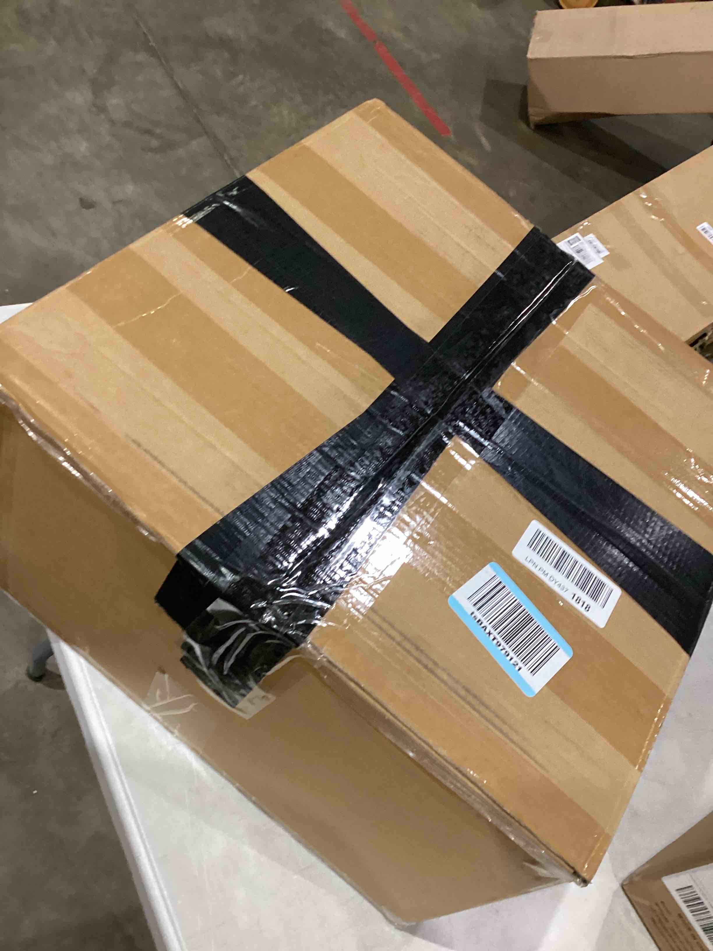 https://s3.amazonaws.com/lotting-images-prod/bidfta/RED4410920_1750704692789.jpeg