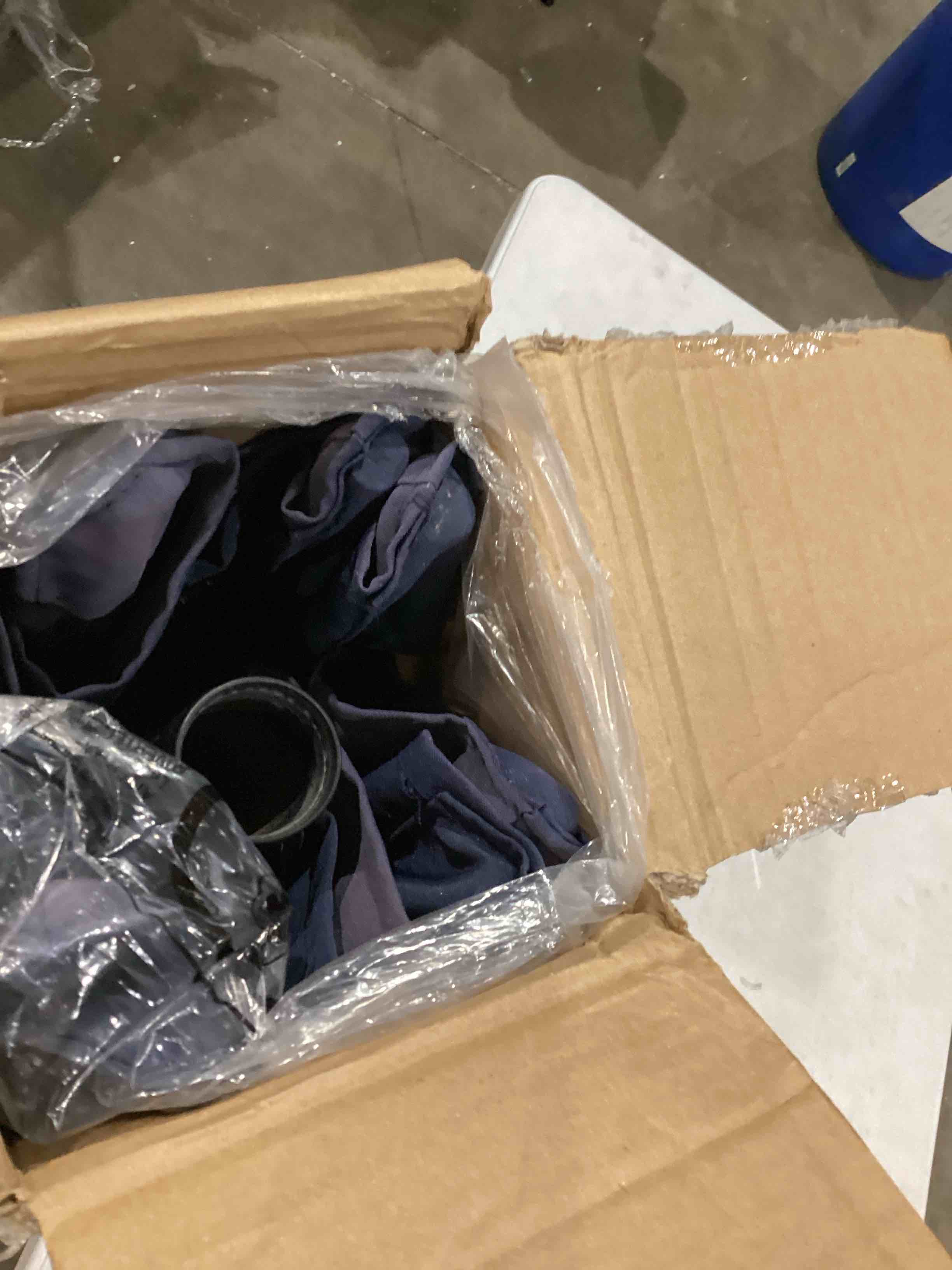 https://s3.amazonaws.com/lotting-images-prod/bidfta/RED4410977_1750779588636.jpeg