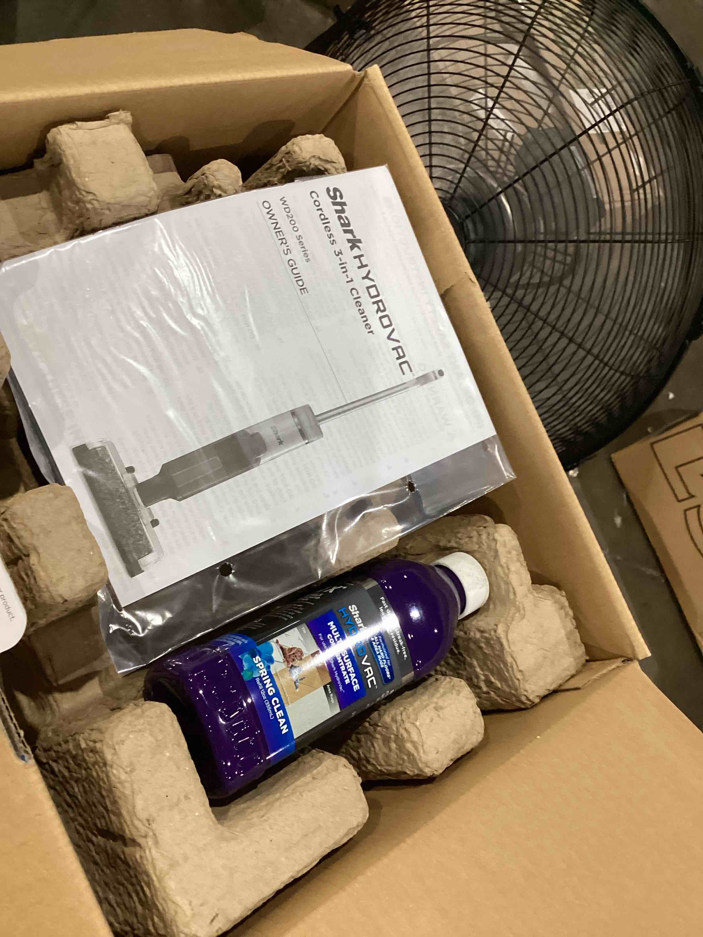 https://s3.amazonaws.com/lotting-images-prod/bidfta/RED4411053_1750863891466.jpeg