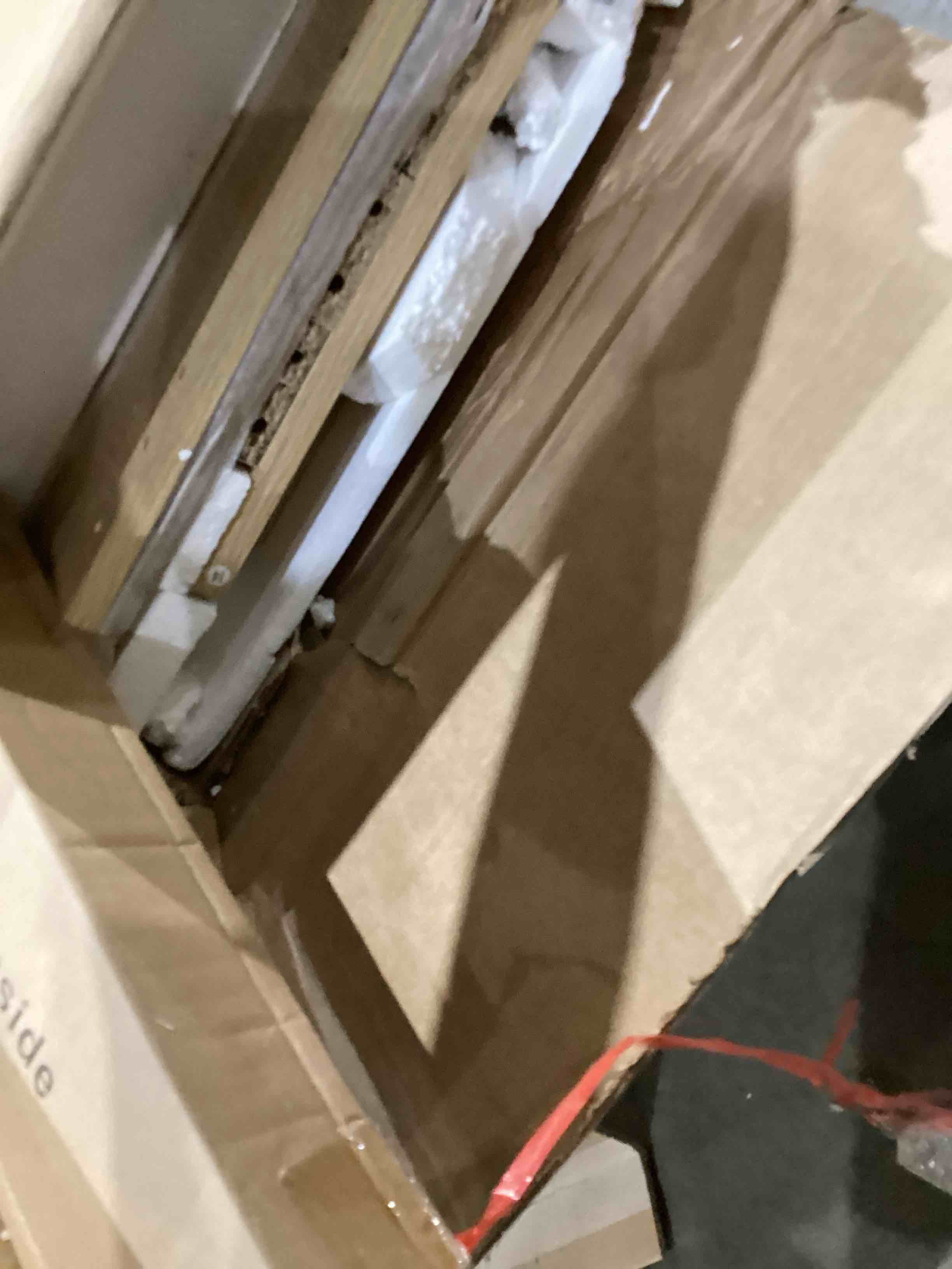 https://s3.amazonaws.com/lotting-images-prod/bidfta/RED4411095_1750942042798.jpeg
