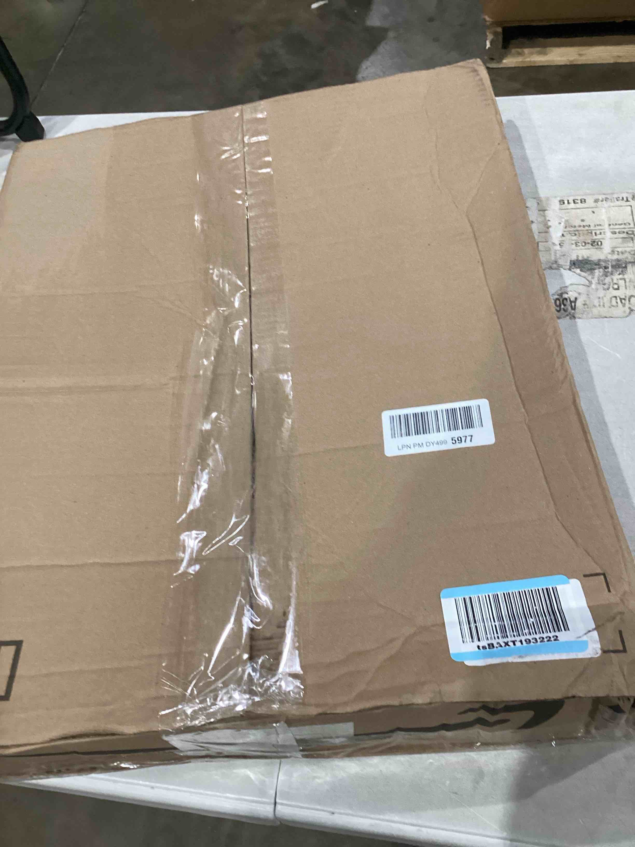 https://s3.amazonaws.com/lotting-images-prod/bidfta/RED4411111_1750952332344.jpeg