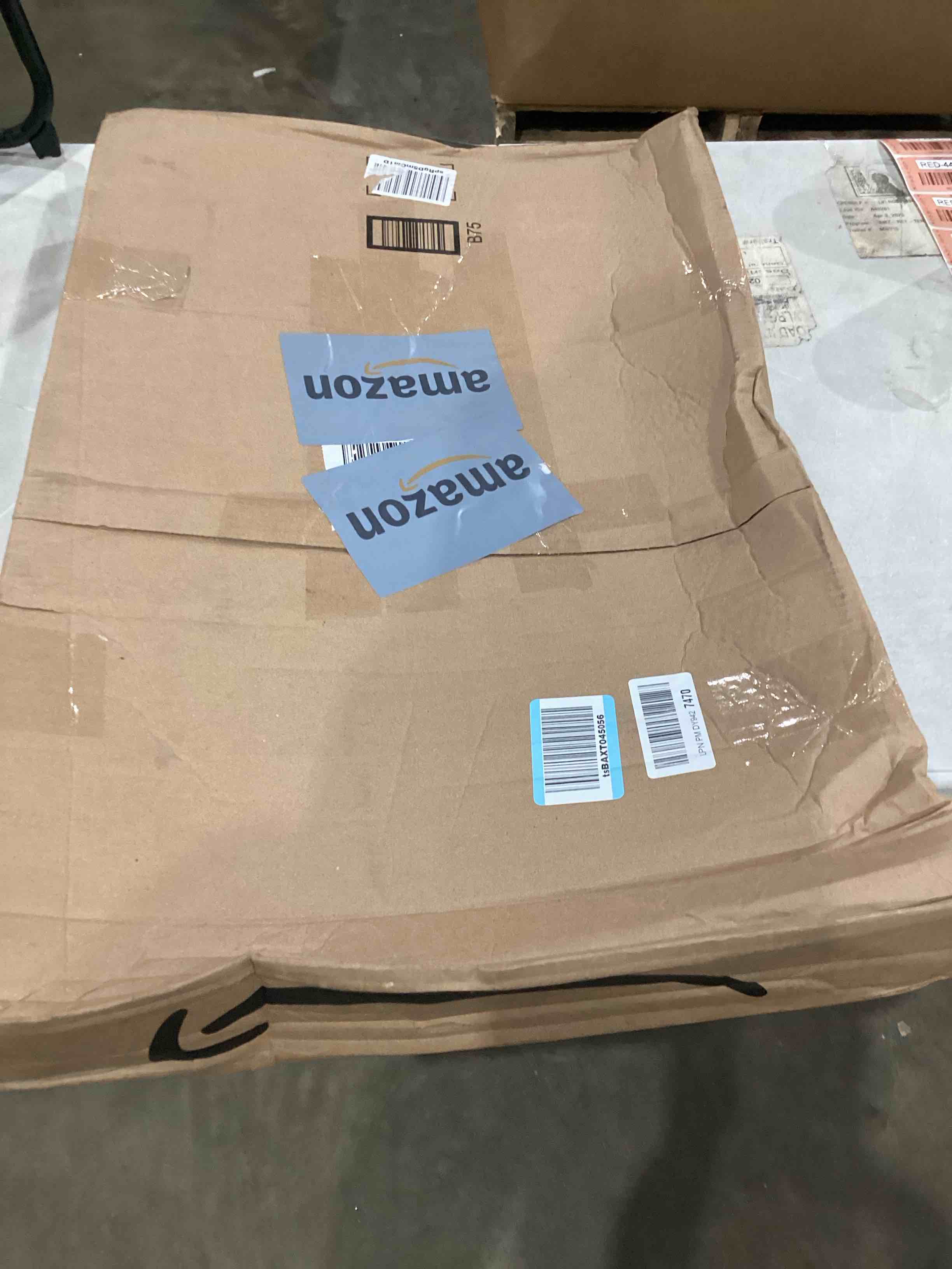 https://s3.amazonaws.com/lotting-images-prod/bidfta/RED4411117_1750953448411.jpeg