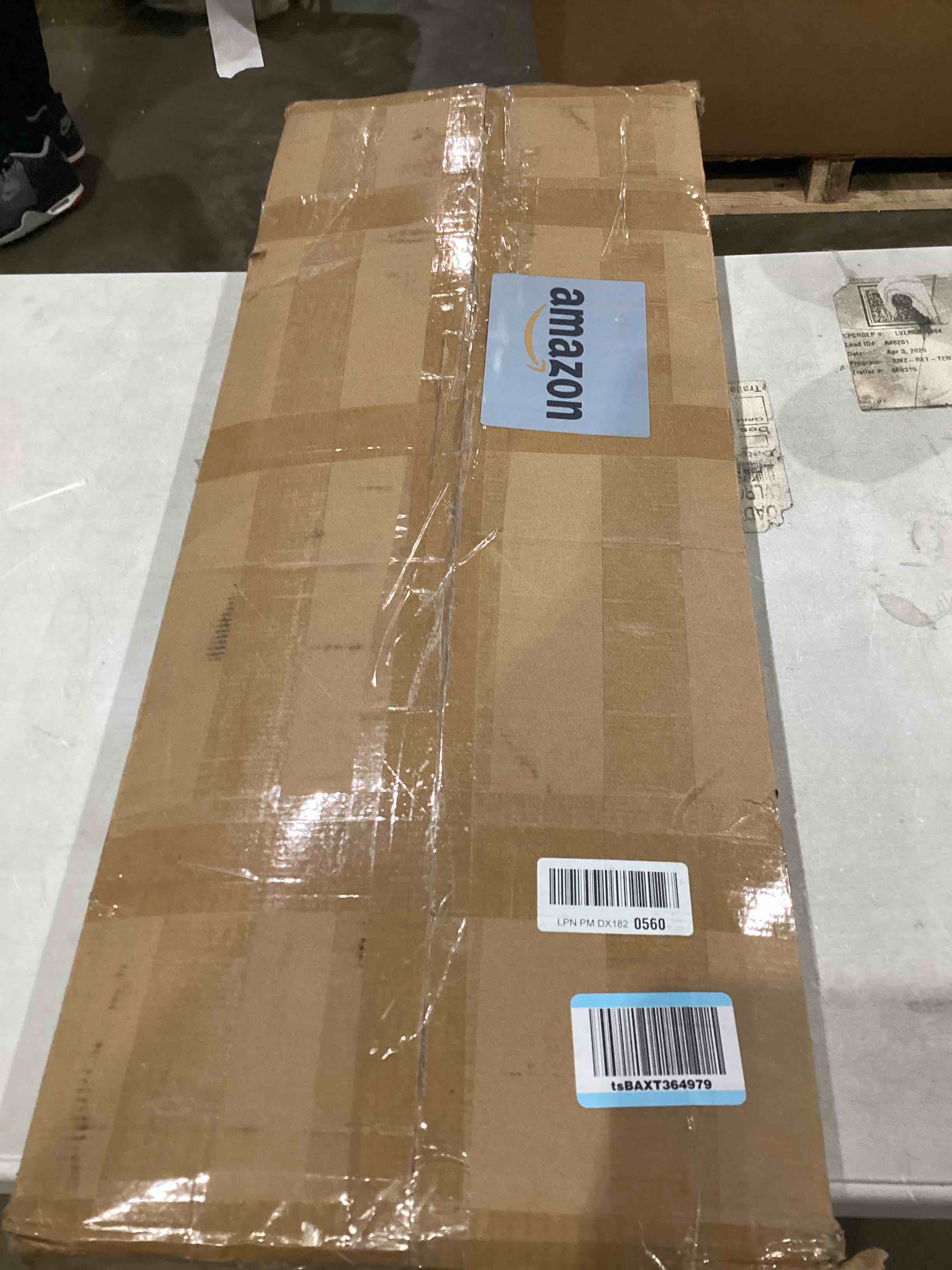 https://s3.amazonaws.com/lotting-images-prod/bidfta/RED4411127_1750957952466.jpeg