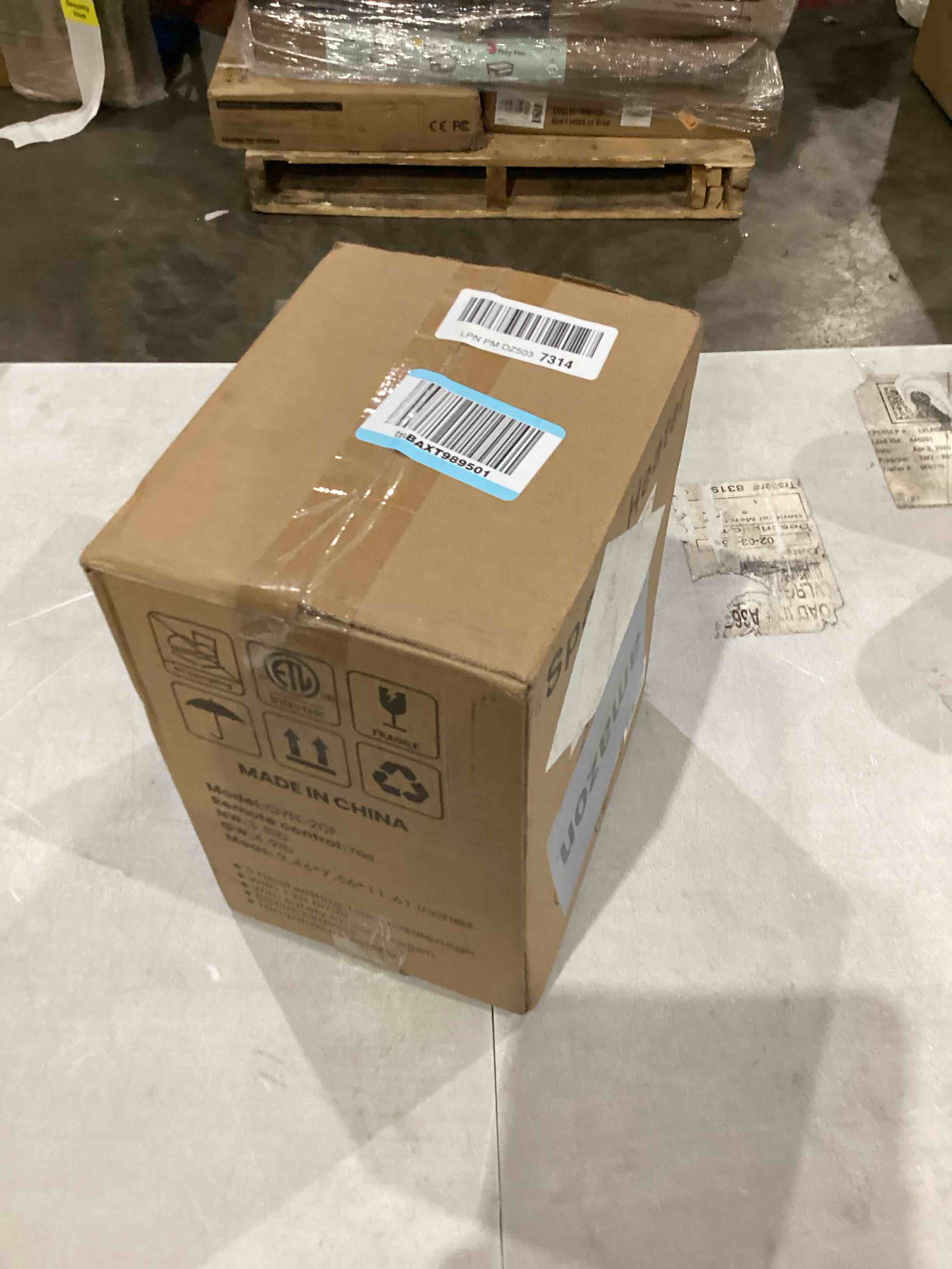 https://s3.amazonaws.com/lotting-images-prod/bidfta/RED4411149_1750962981688.jpeg