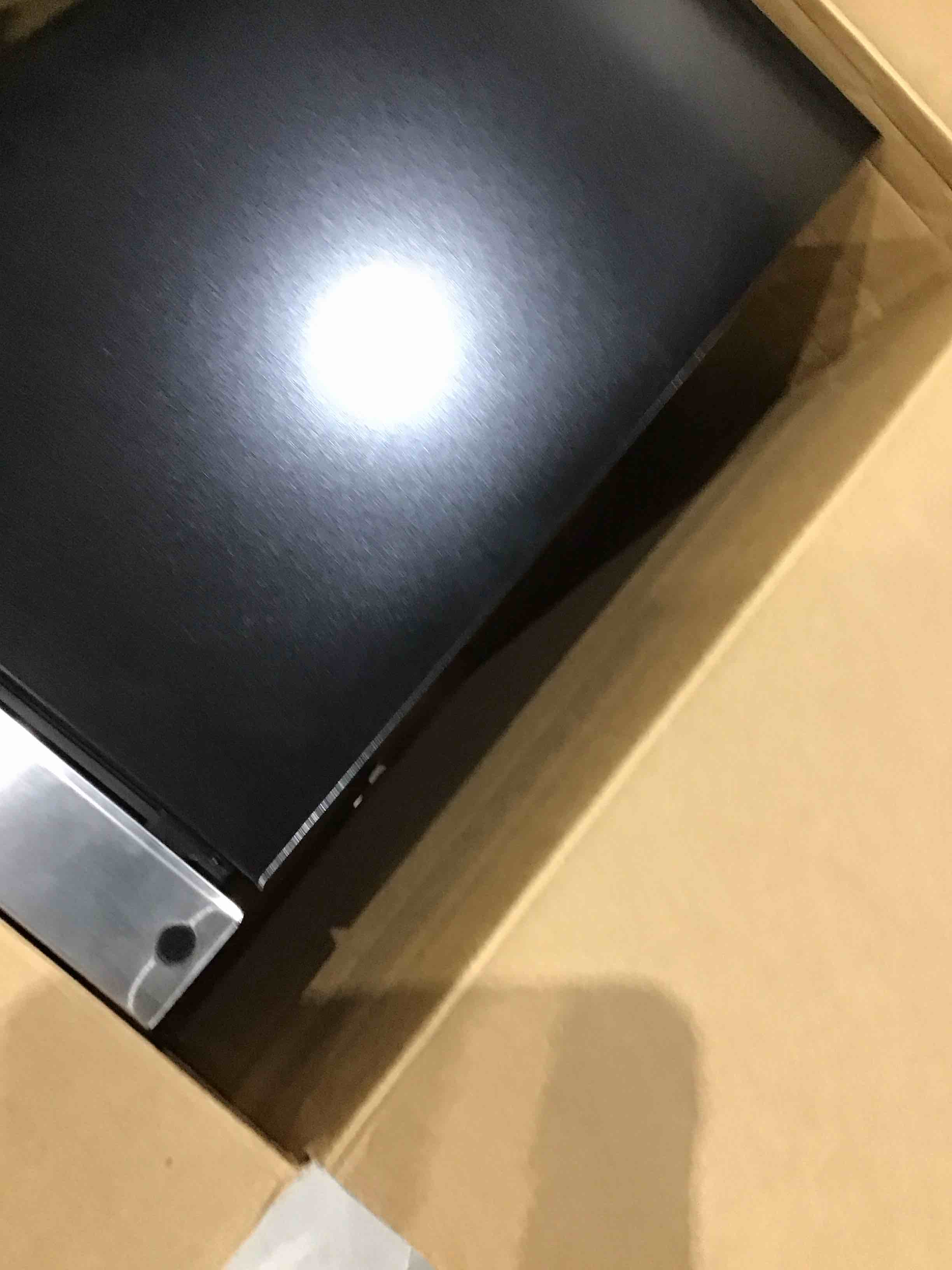 https://s3.amazonaws.com/lotting-images-prod/bidfta/RED4411215_1751039752852.jpeg