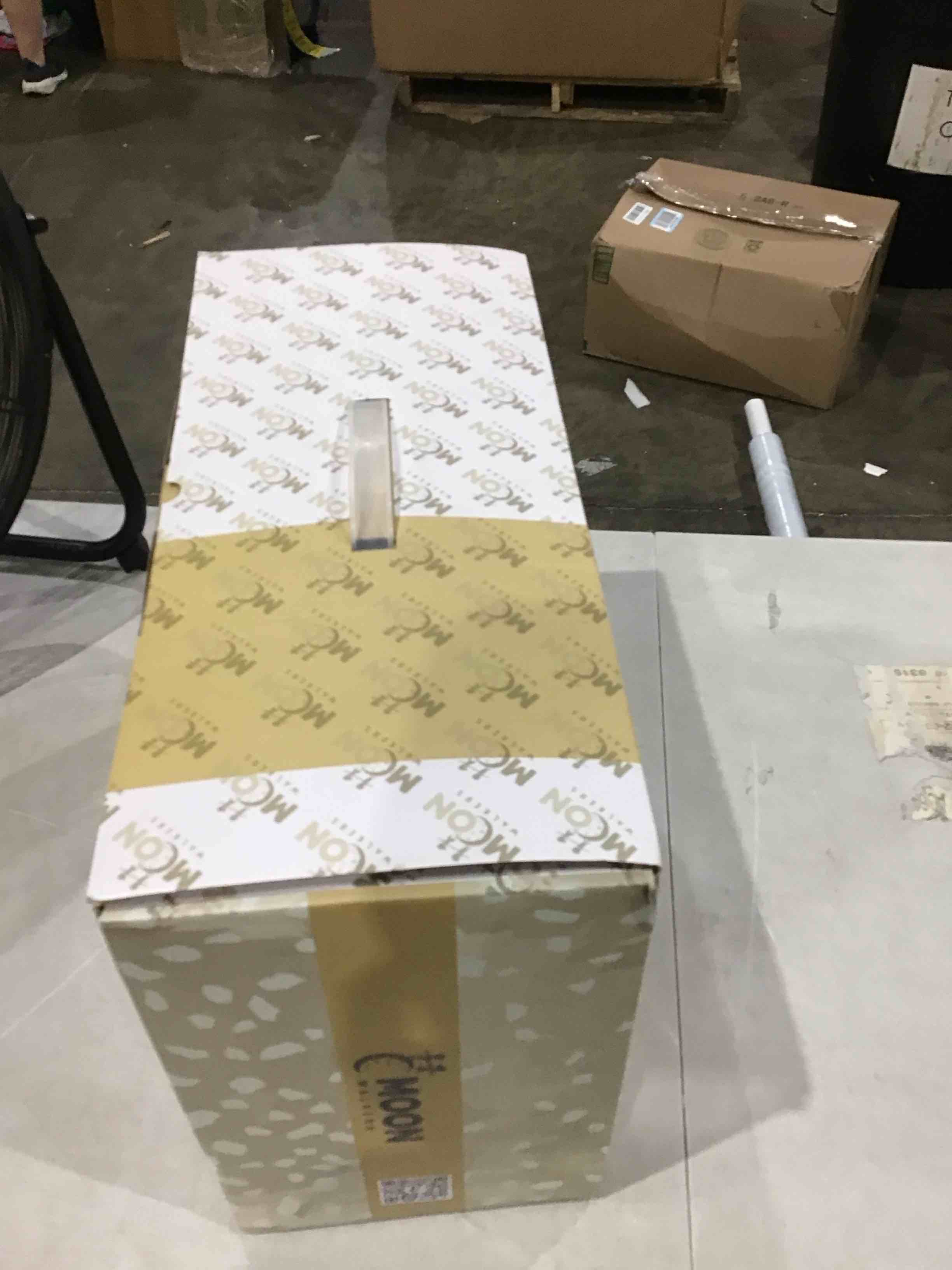 https://s3.amazonaws.com/lotting-images-prod/bidfta/RED4411229_1751046822656.jpeg