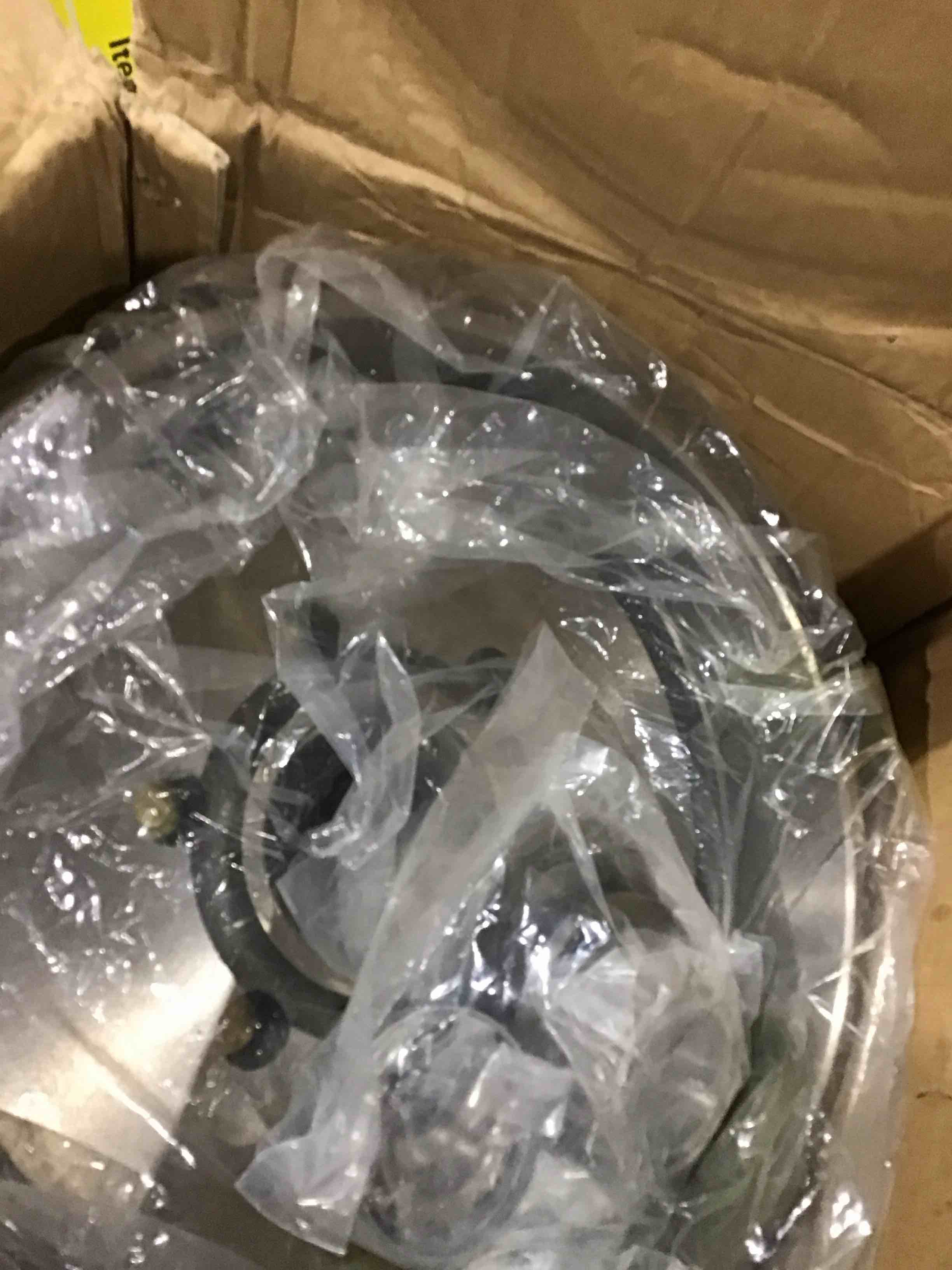 https://s3.amazonaws.com/lotting-images-prod/bidfta/RED4411241_1751045960201.jpeg