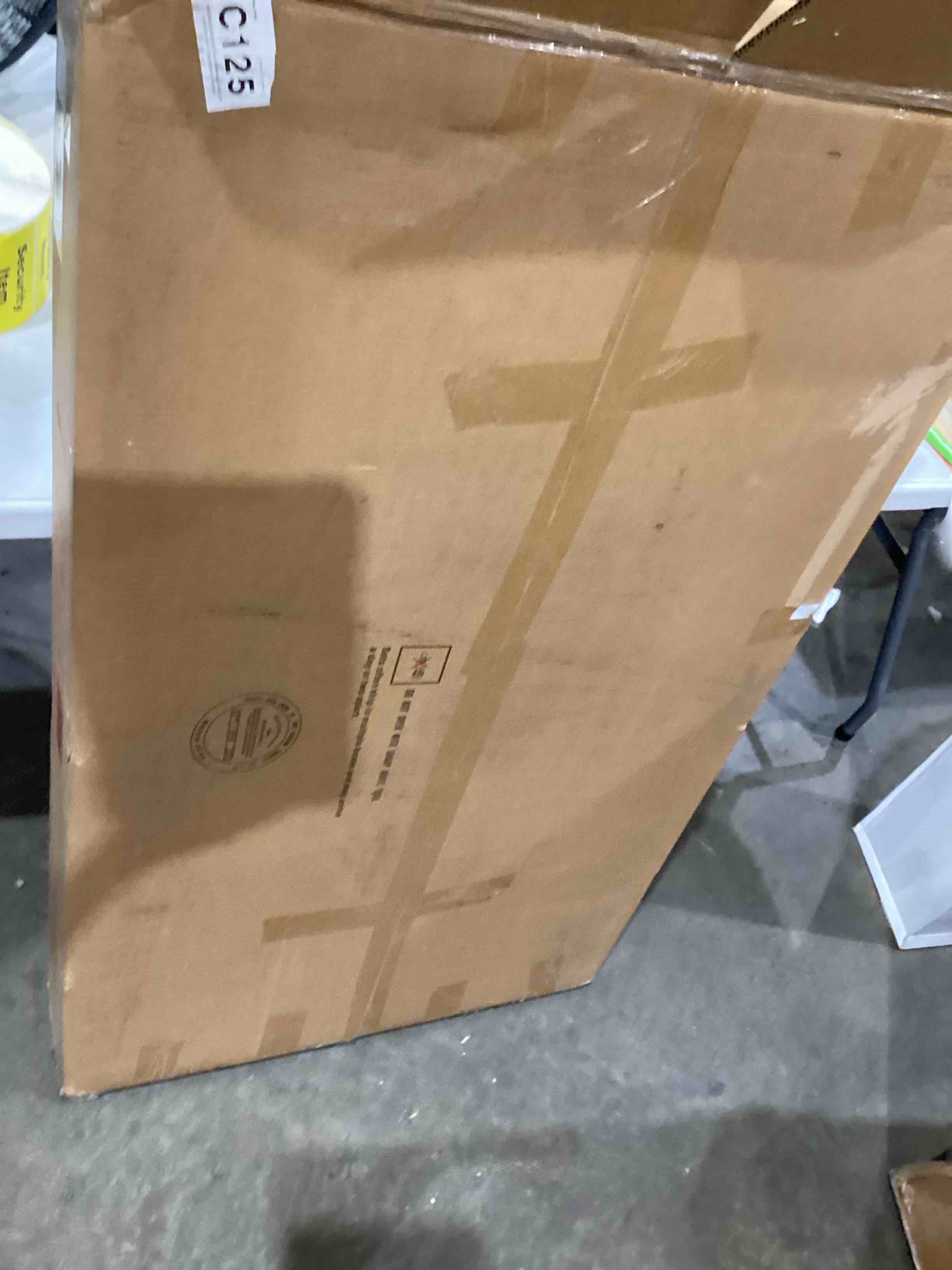 https://s3.amazonaws.com/lotting-images-prod/bidfta/RED4411275_1751129337531.jpeg