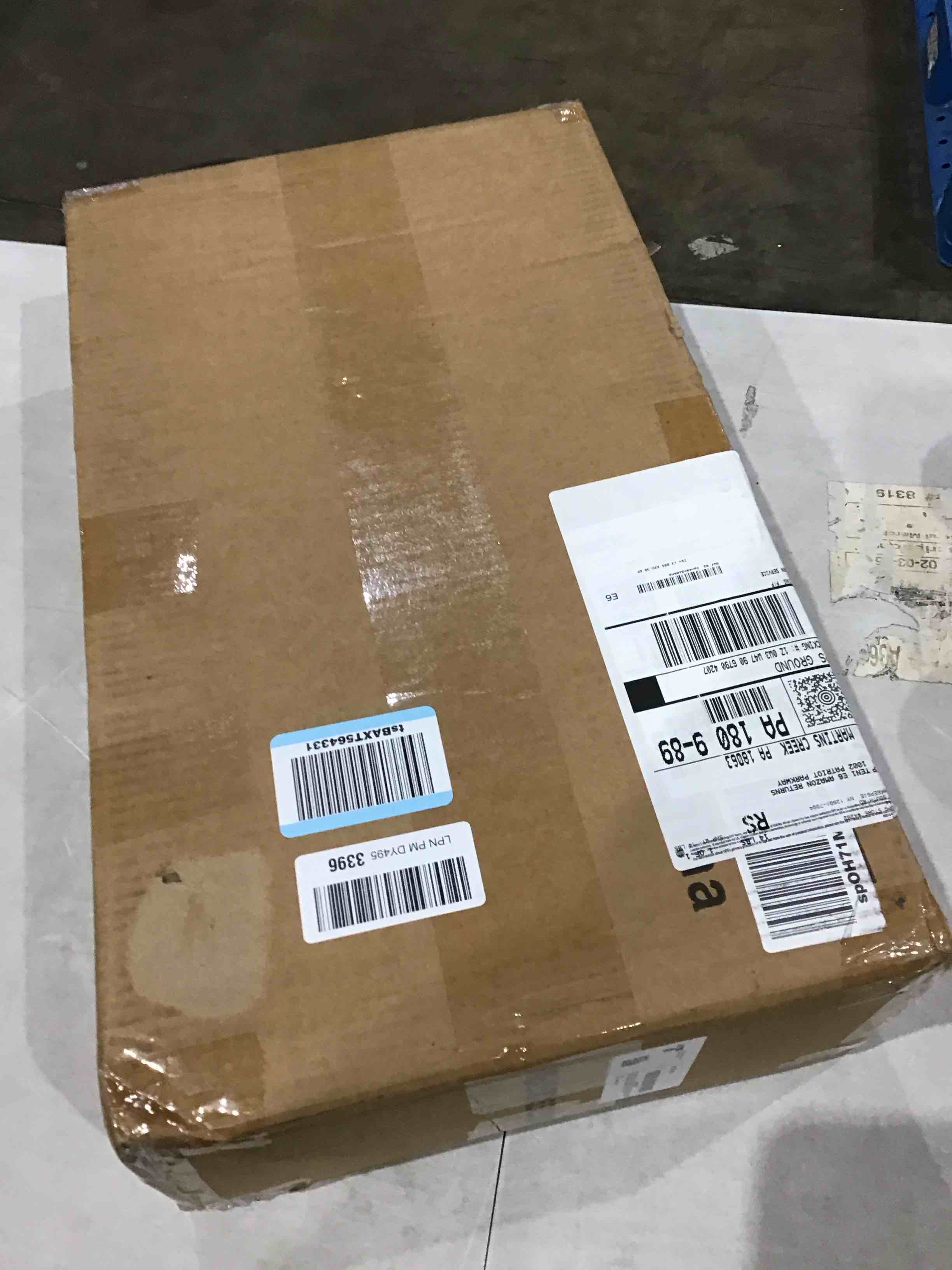 https://s3.amazonaws.com/lotting-images-prod/bidfta/RED4411290_1751284147939.jpeg