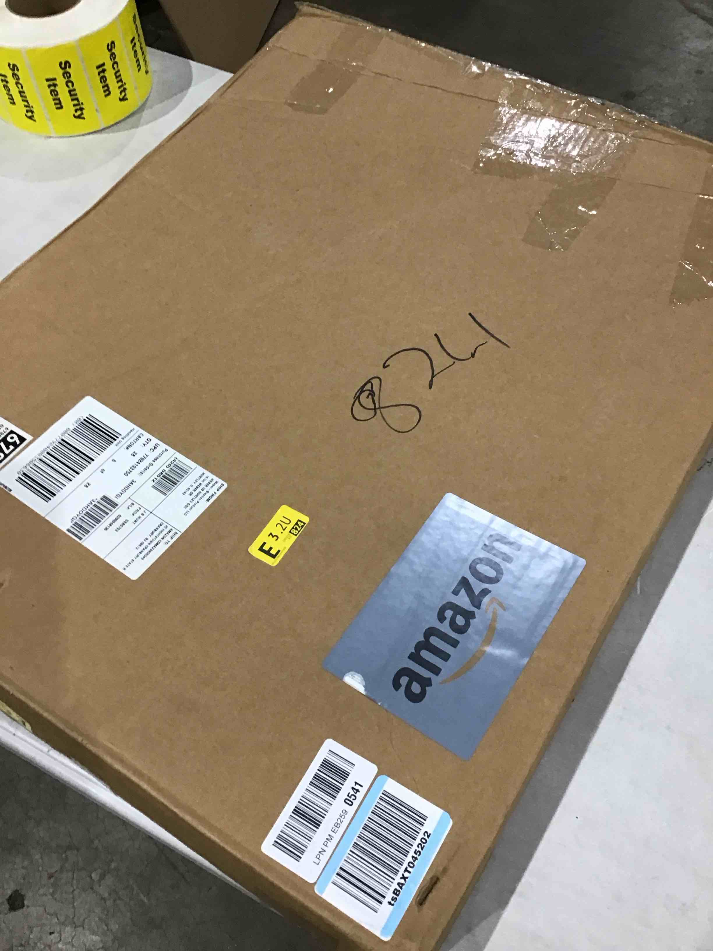 https://s3.amazonaws.com/lotting-images-prod/bidfta/RED4411301_1751286241093.jpeg